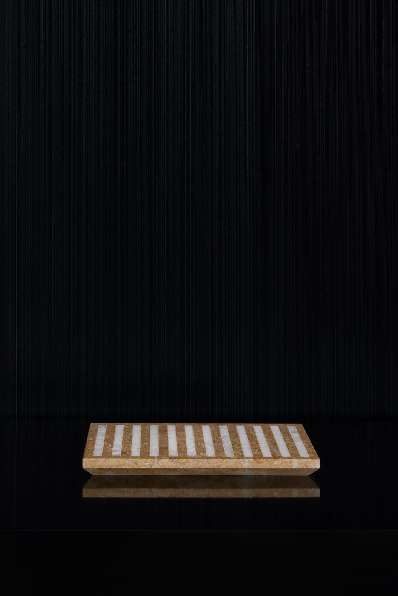 Siena Italienisches Marmortablett, Medium von Rytsola Collections im Angebot 7