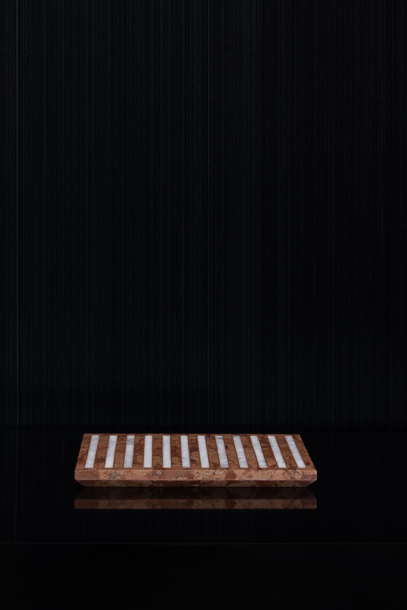 Siena Italienisches Marmortablett, Medium von Rytsola Collections im Angebot 5