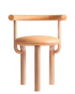 Sieni, une chaise de salle à manger ronde en bois du 21e siècle au design scandinave