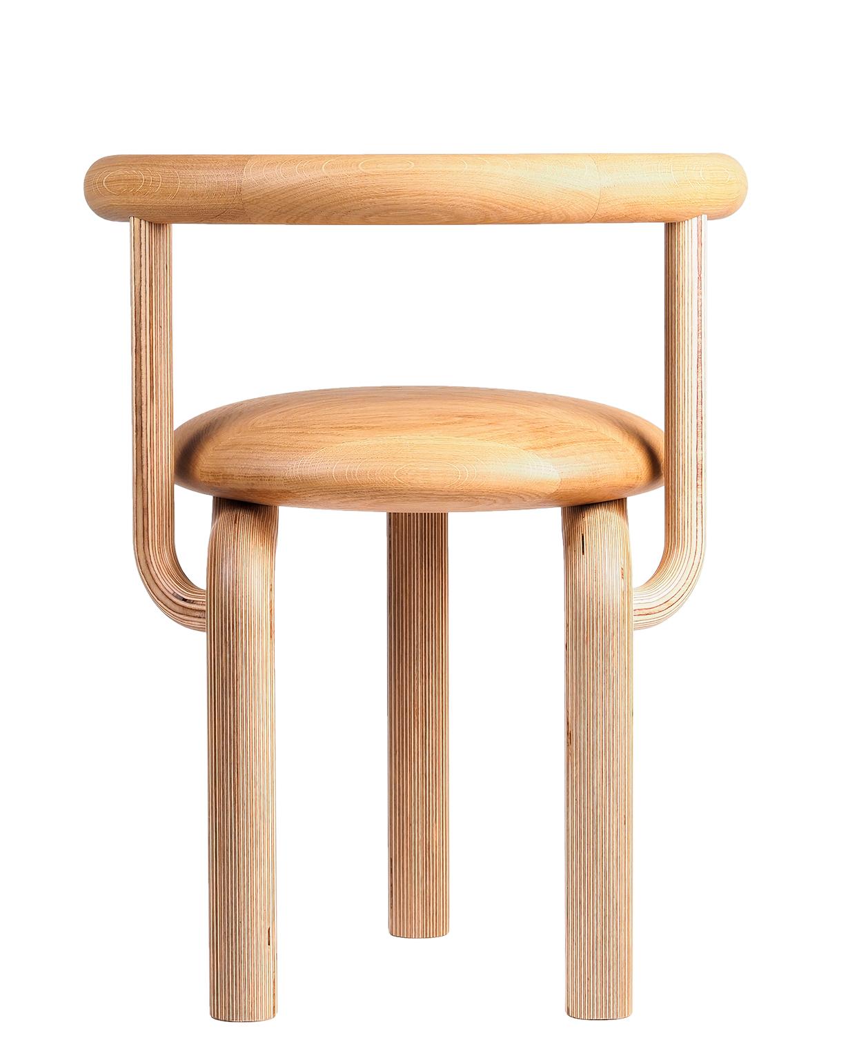 Finlandese Sieni, una sedia da pranzo rotonda a fungo in legno del XXI secolo dal design scandinavo in vendita