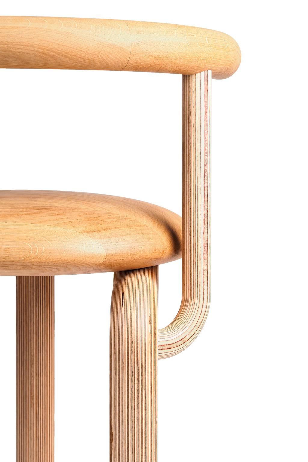 wooden round chair