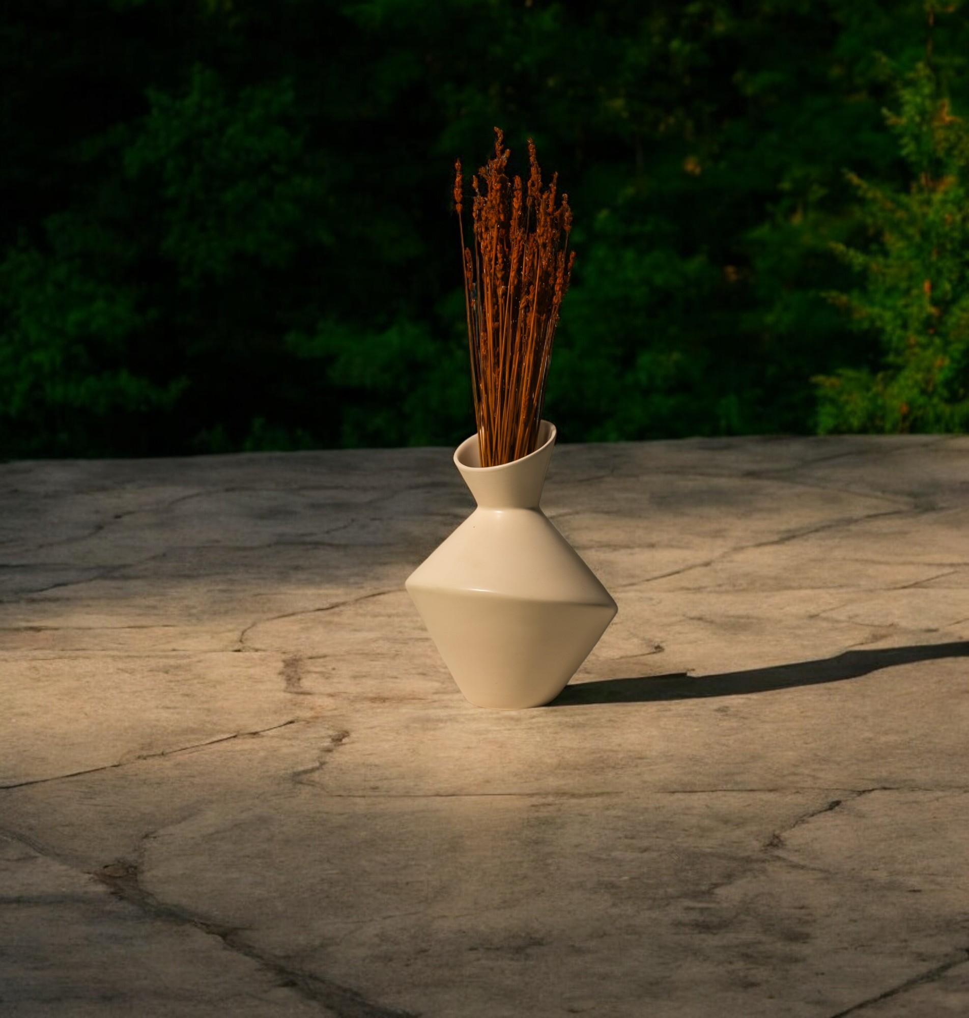 Turkish Sienna Dune Contemporary Ceramic Vase Handmade by Busra Ozdemir For Sale