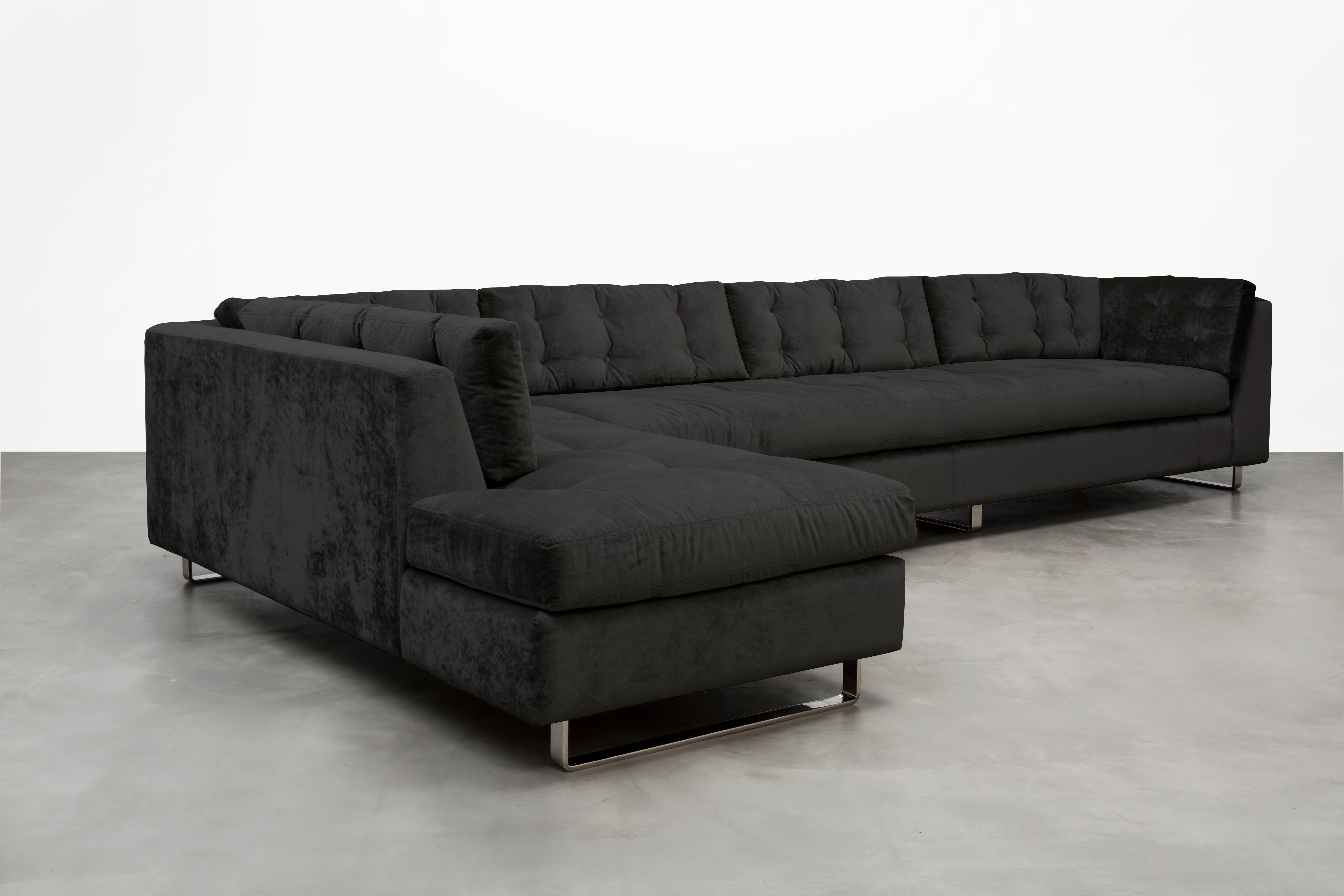 sectional with metal legs
