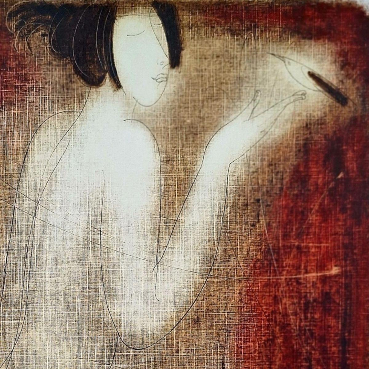 Zeitgenössischer figurativer Akt-Monotypie-Druck des weißrussischen Künstlers Siergiej Timochow. Der Druck zeigt eine sitzende Frau. Die Komposition ist monochromatisch in kastanienbraun. Monotypie auf strukturiertem Papier. 

Timochows Monotypien