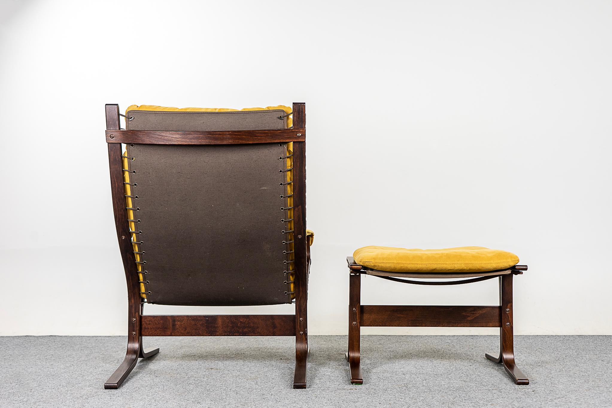 Siesta Lounge Chair + Footstool by Ingmar Relling 4