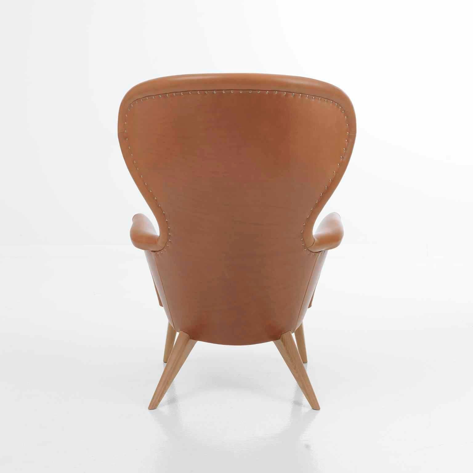 Scandinavian Modern Siesta Lounge Chair in Cognac Leather Design by Carl-Gustaf Hiort Af Ornäs For Sale