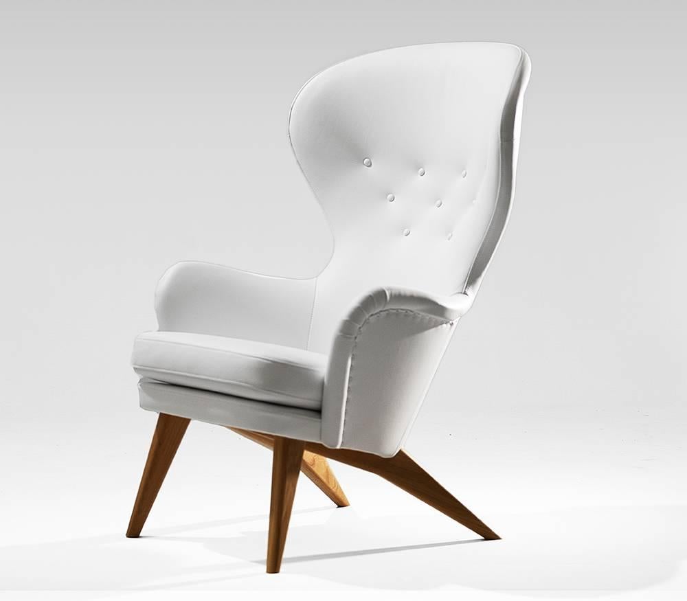 Contemporary Siesta Lounge Chair in Cognac Leather Design by Carl-Gustaf Hiort Af Ornäs For Sale