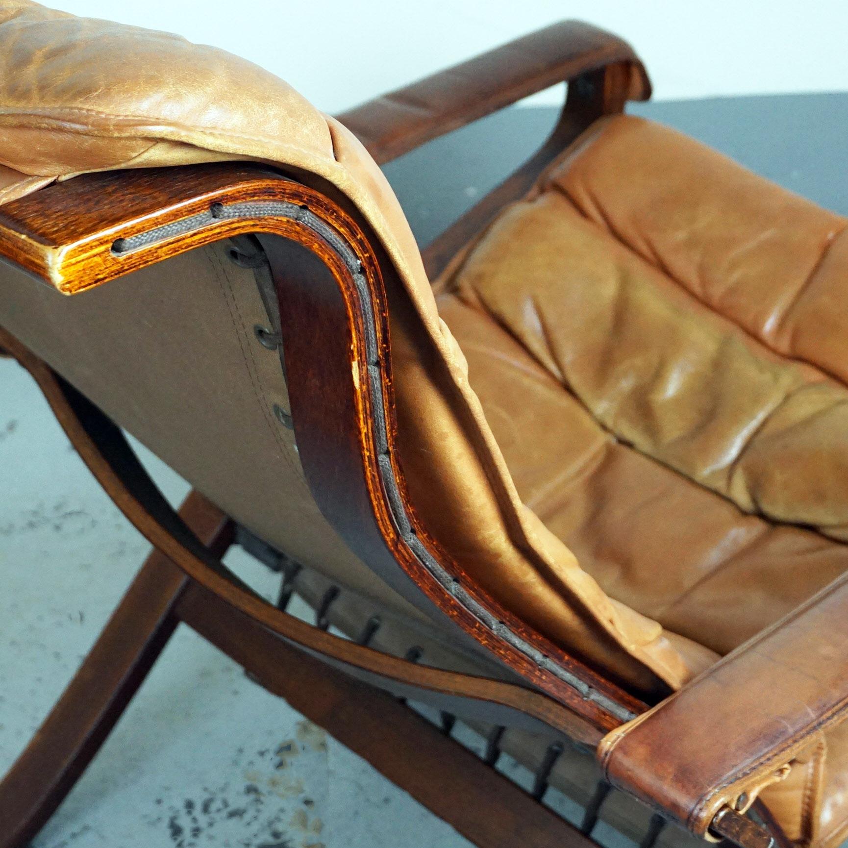 Siesta Lounge Chair with Cognac Brown Leather by Ingmar Relling for Westnofa In Good Condition In Vienna, AT
