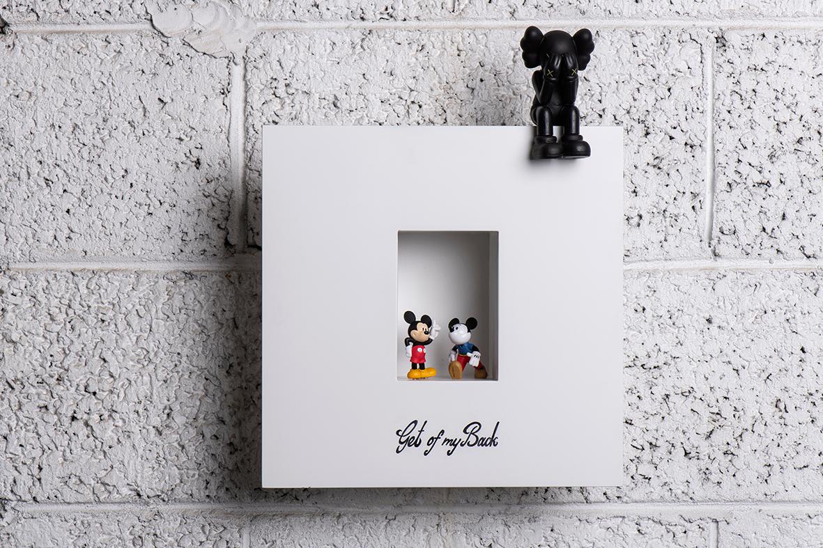Think out of the red box: A Playful Fusion of Text and 3 Figurines, for wall For Sale 2
