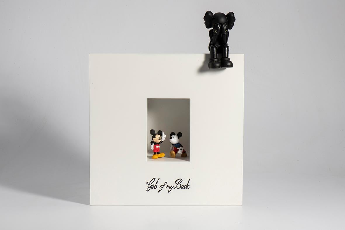 Think out of the red box: A Playful Fusion of Text and 3 Figurines, for wall For Sale 4
