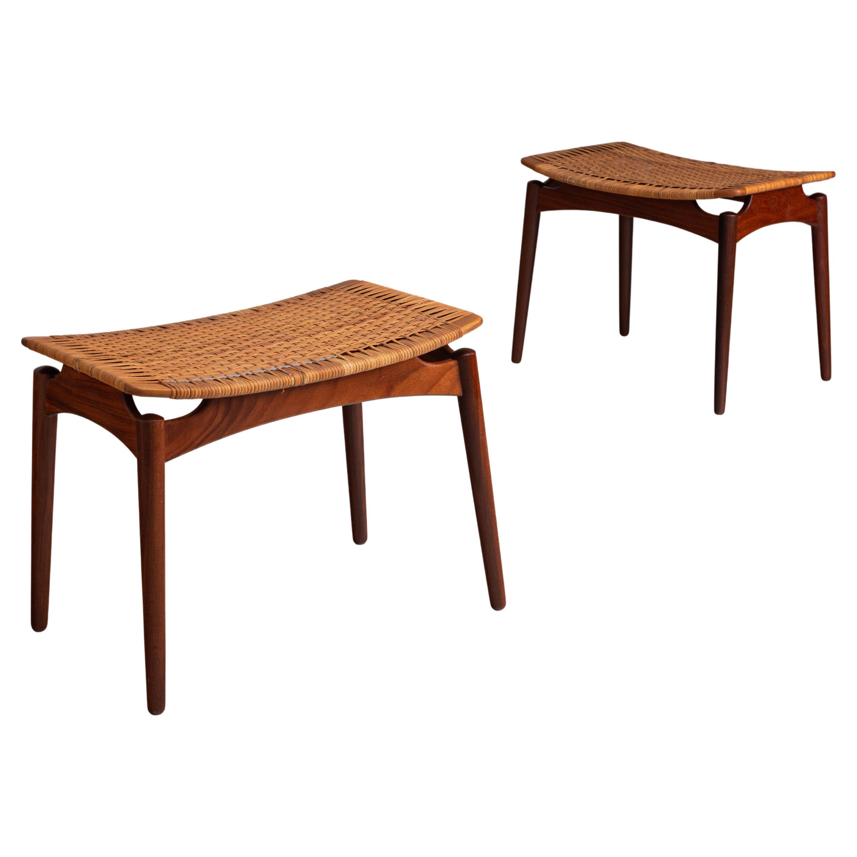 Sigfred Omann Paar Hocker aus Teakholz Olholm Mobelfabrik Dänemark 1960