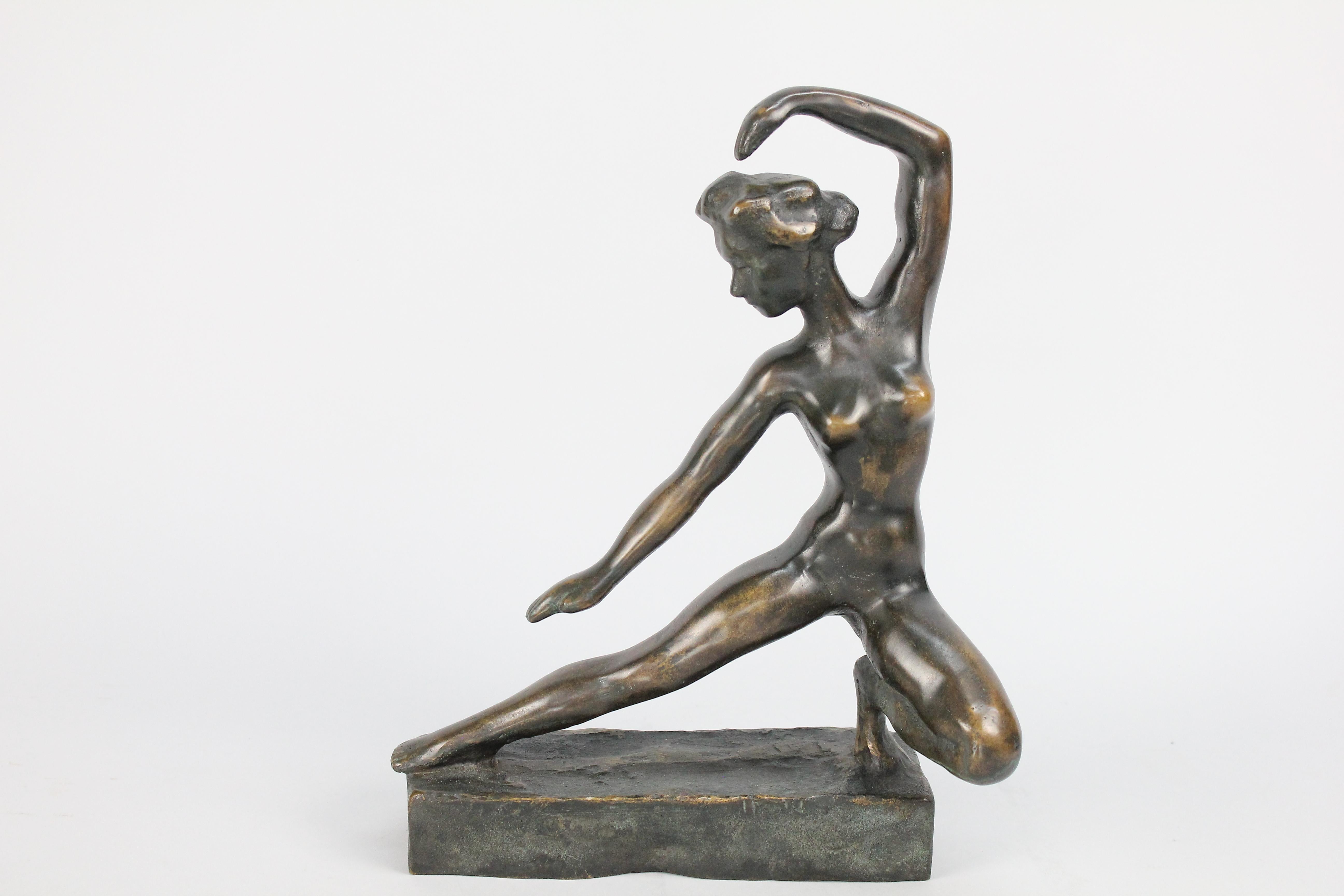 A mid-century young nude ballerina cast in bronze by Swedish sculpture Sigge Berggren.

Cast in bronze and patinated in dark brown. Signed 