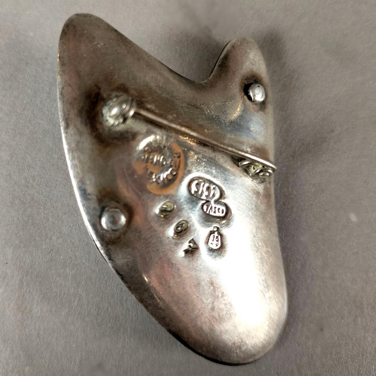 Mid-Century Modern Sigi Pineda Taxco Sterling Silver With Niello And Tiger's Eye Brooch For Sale