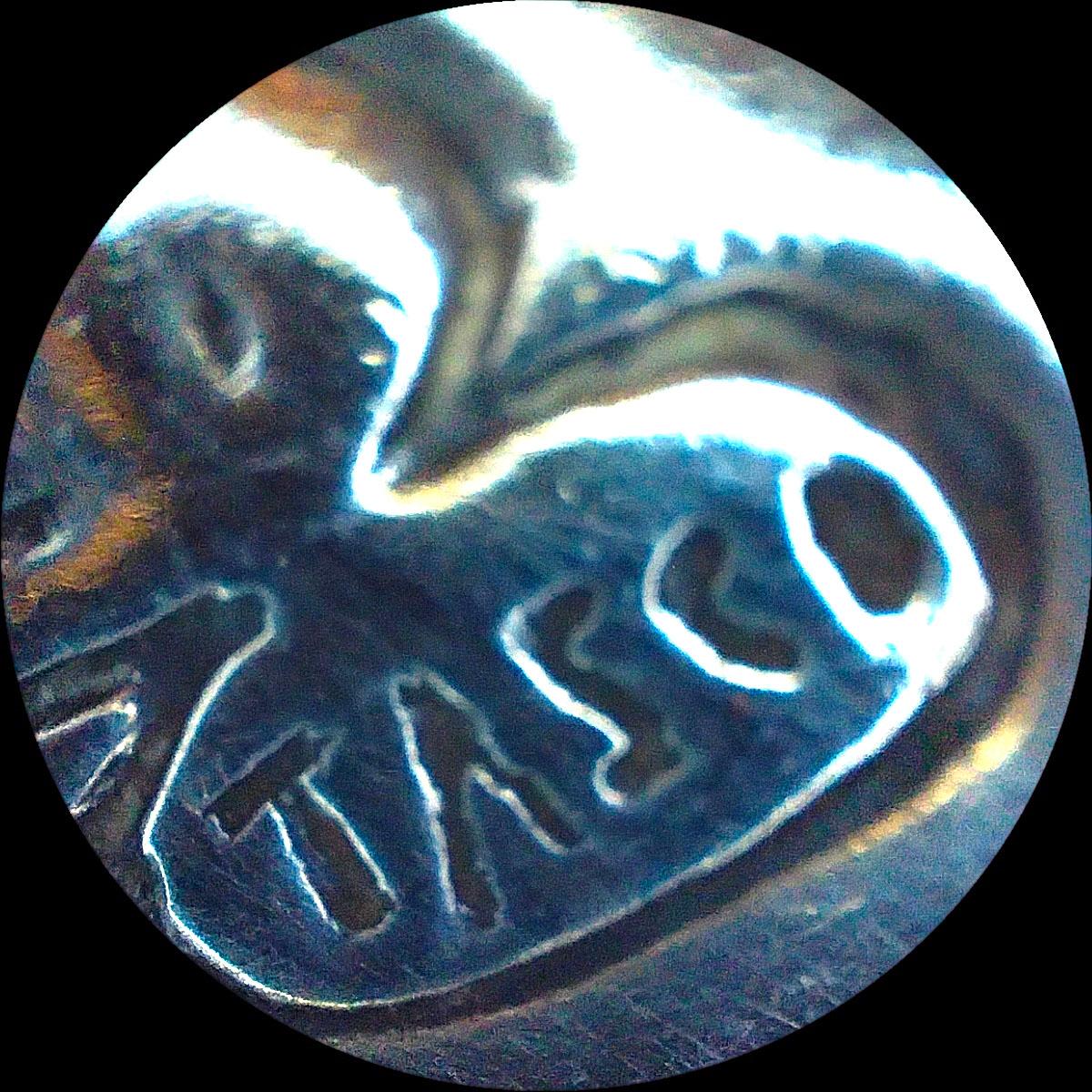 Sigi Pineda Taxco Sterling Silver With Niello And Tiger's Eye Brooch In Good Condition For Sale In Mexico City, MX
