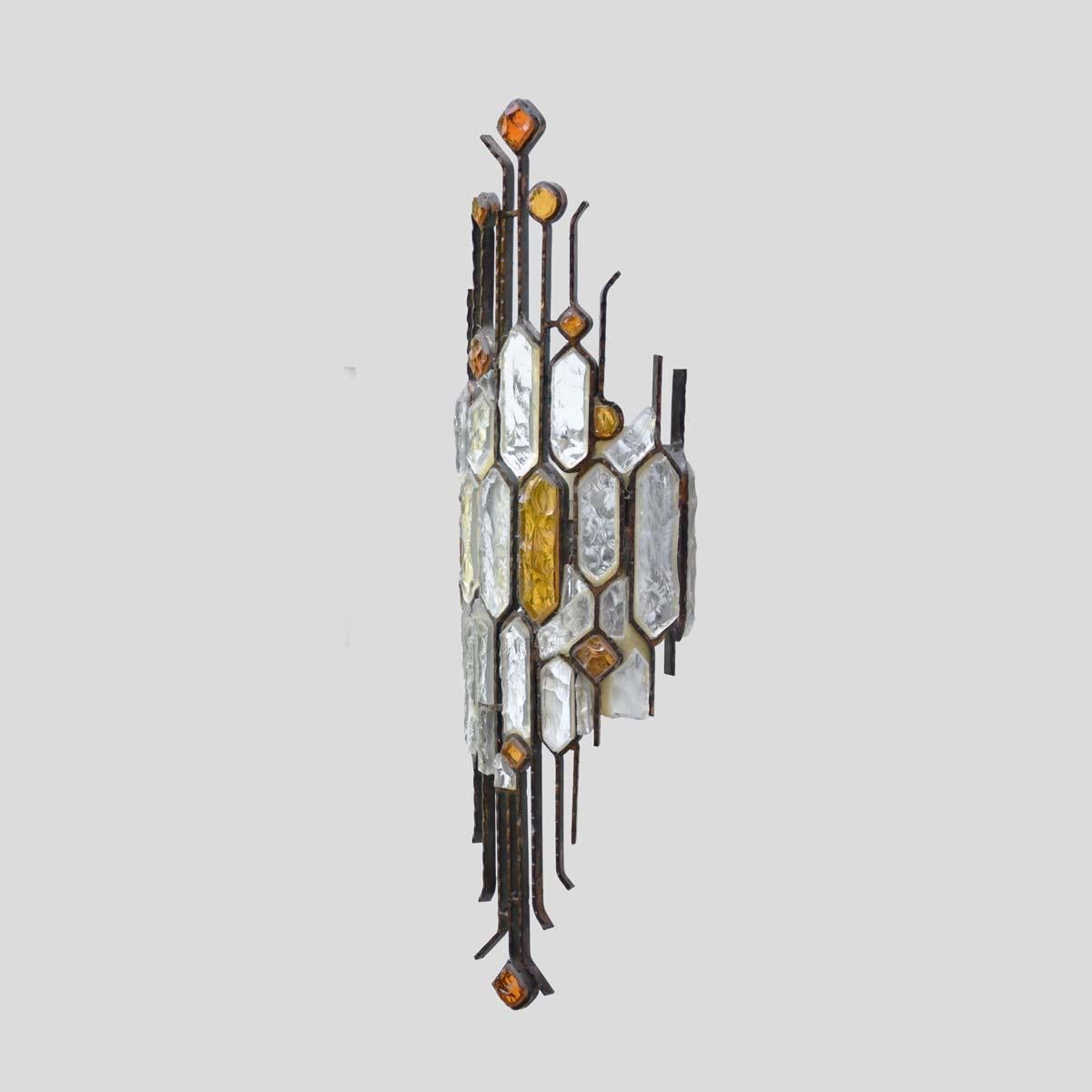 Sigle wall light Hammered Clear and Amber Italian Design by Longobard For Sale 2
