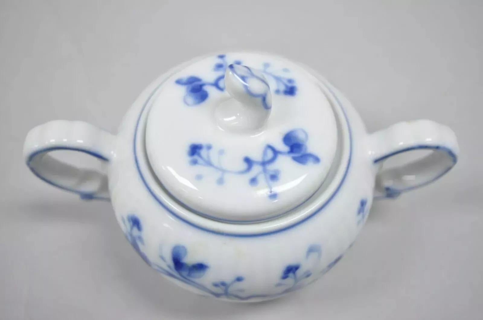 Victorien Sucrier SIGMA à double poignée en porcelaine bleu victorien 7050 en vente