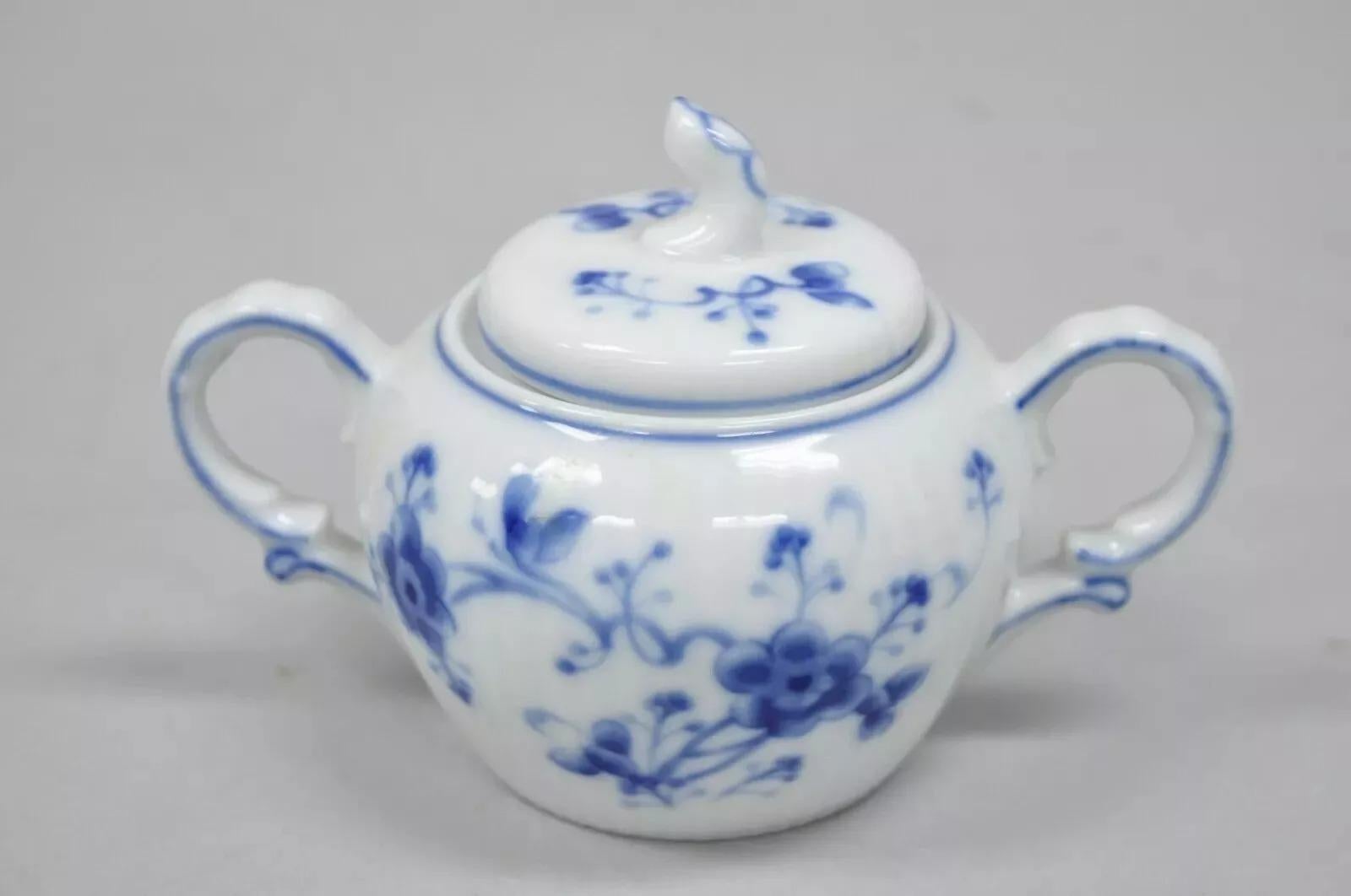 Porcelaine Sucrier SIGMA à double poignée en porcelaine bleu victorien 7050 en vente
