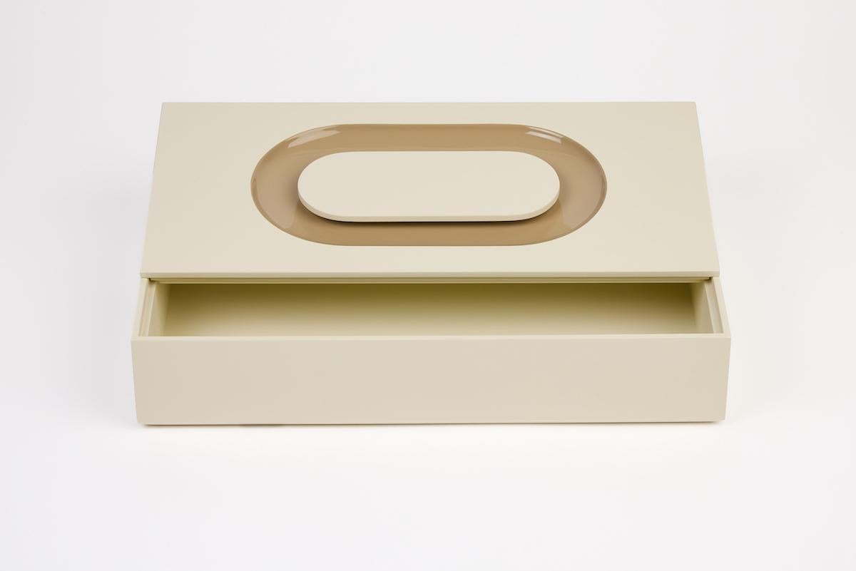 Vietnamese SIGN Box Oval, White Sand & Mastic by Reda Amalou For Sale