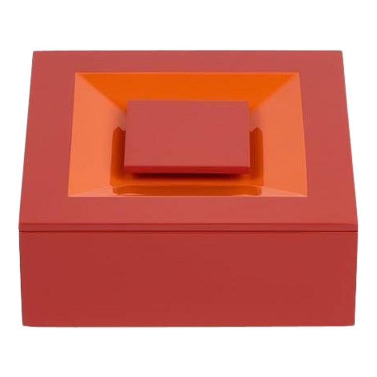 SIGN Box Square, Kerylos & Tangerine by Reda Amalou