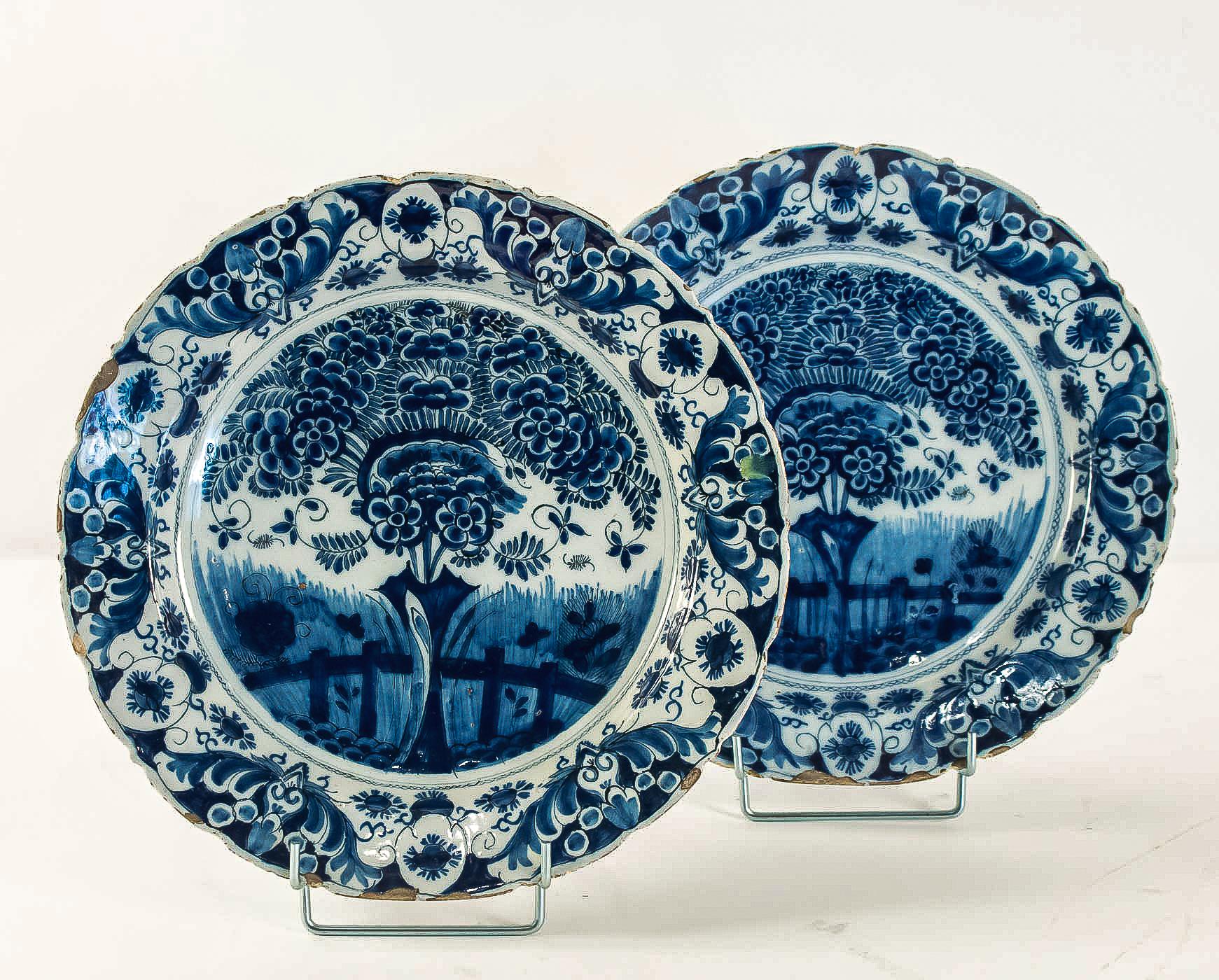 Sign by Claw 490 Brand, Early 18th Century, Pair of Faience Delft Round Dishes 6