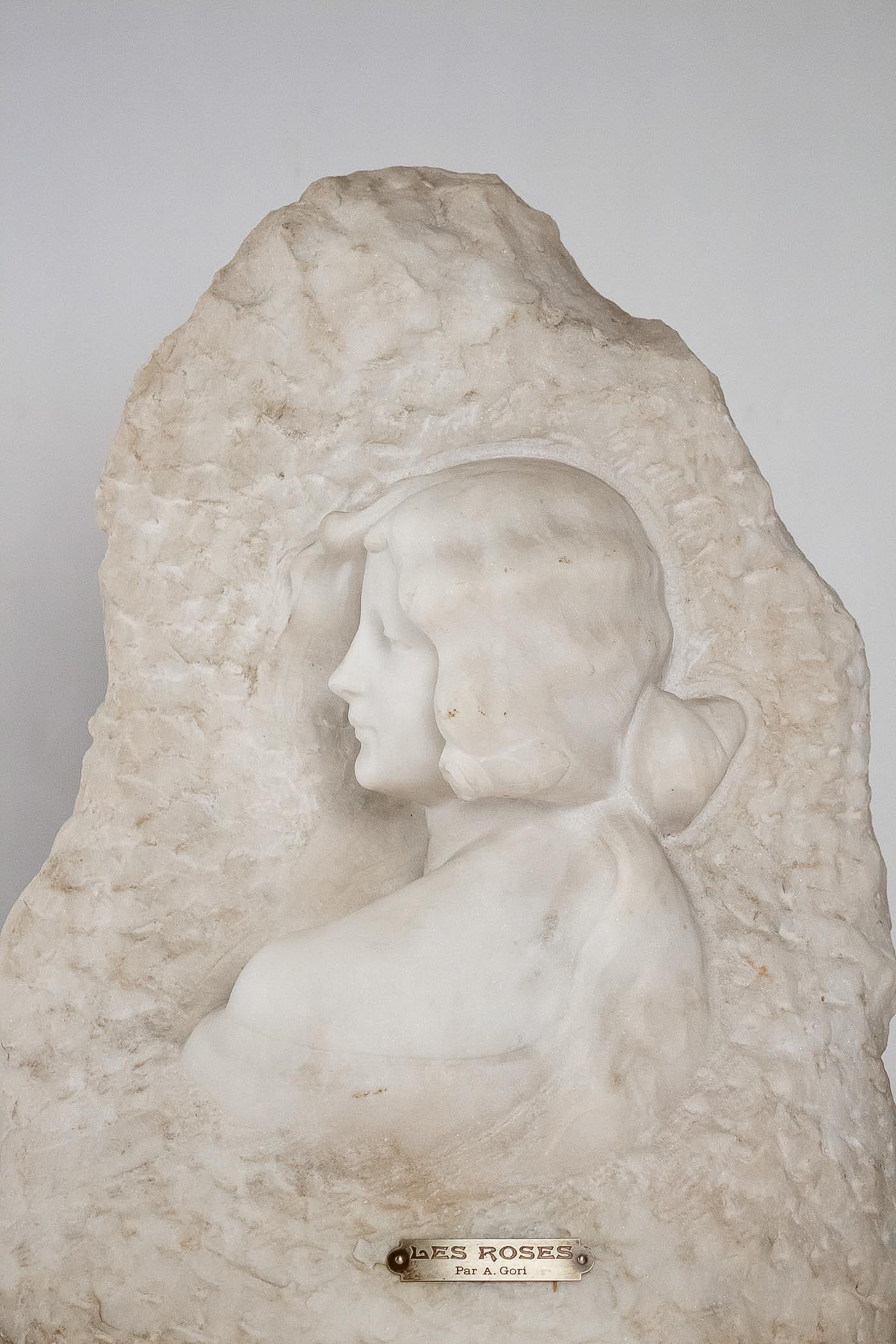 Belle Époque Sign by Gory Affortunato White Carrara Marble Sculpture 'The Roses', circa 1900 For Sale