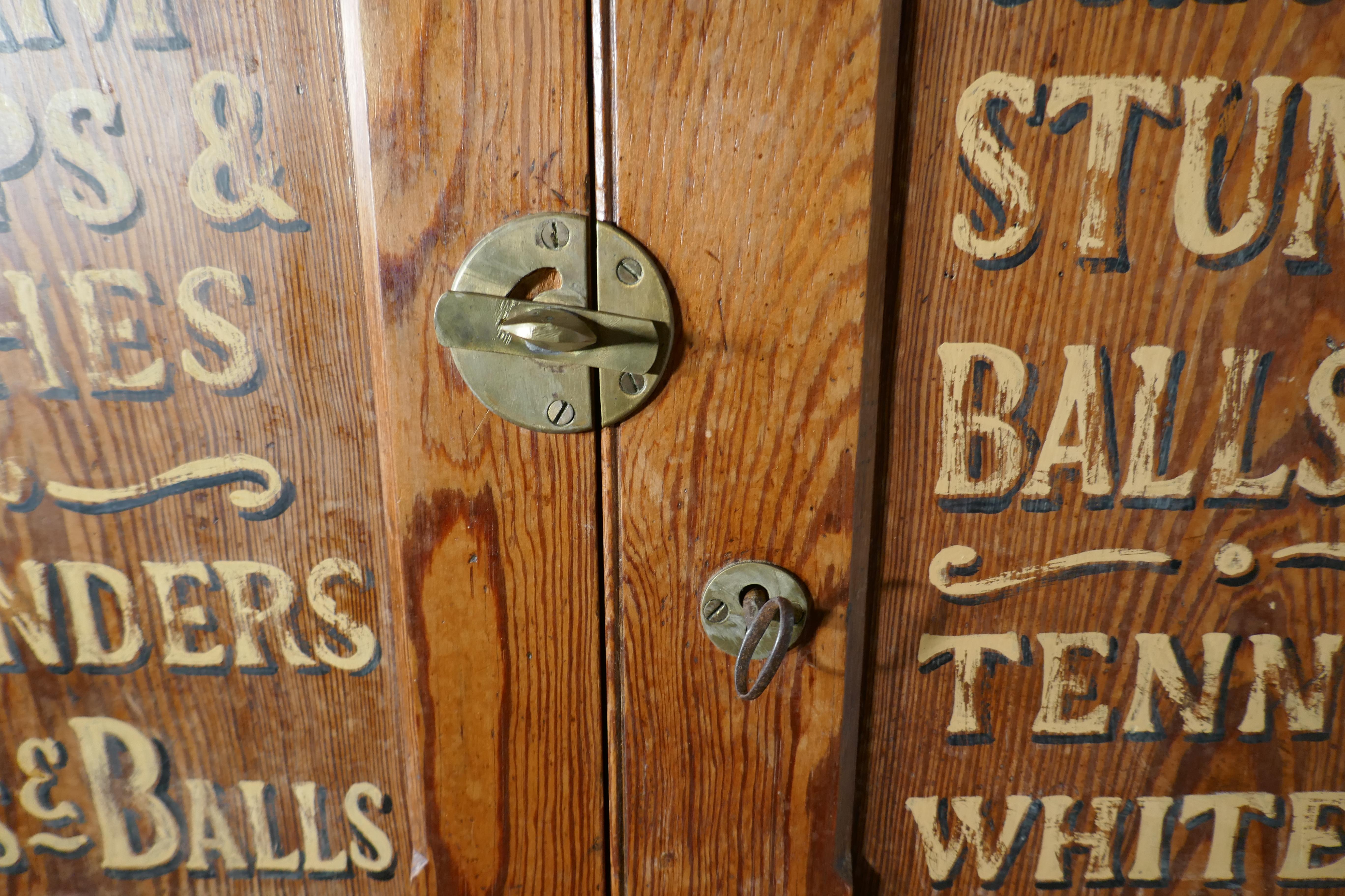 Sign Painted Pitch Pine School Cupboard, Sports Equipment Cupboard im Zustand „Gut“ in Chillerton, Isle of Wight