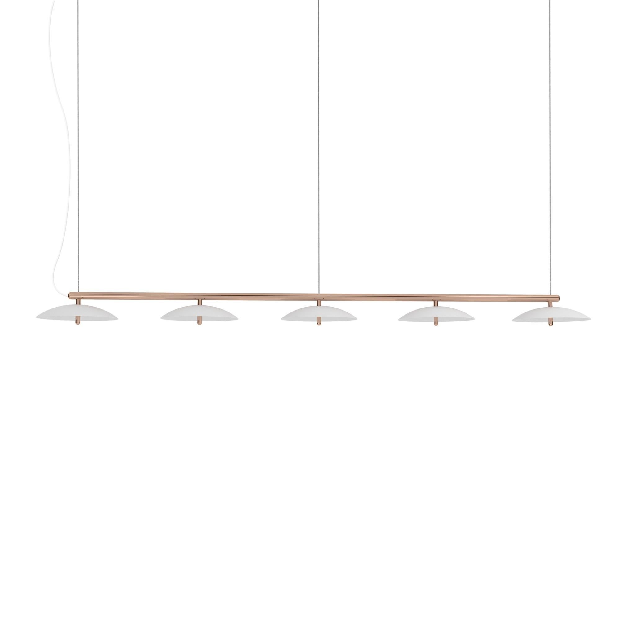Pendentif linéaire Signal, par Souda, extra-long, noir et laiton, sur commande en vente 1