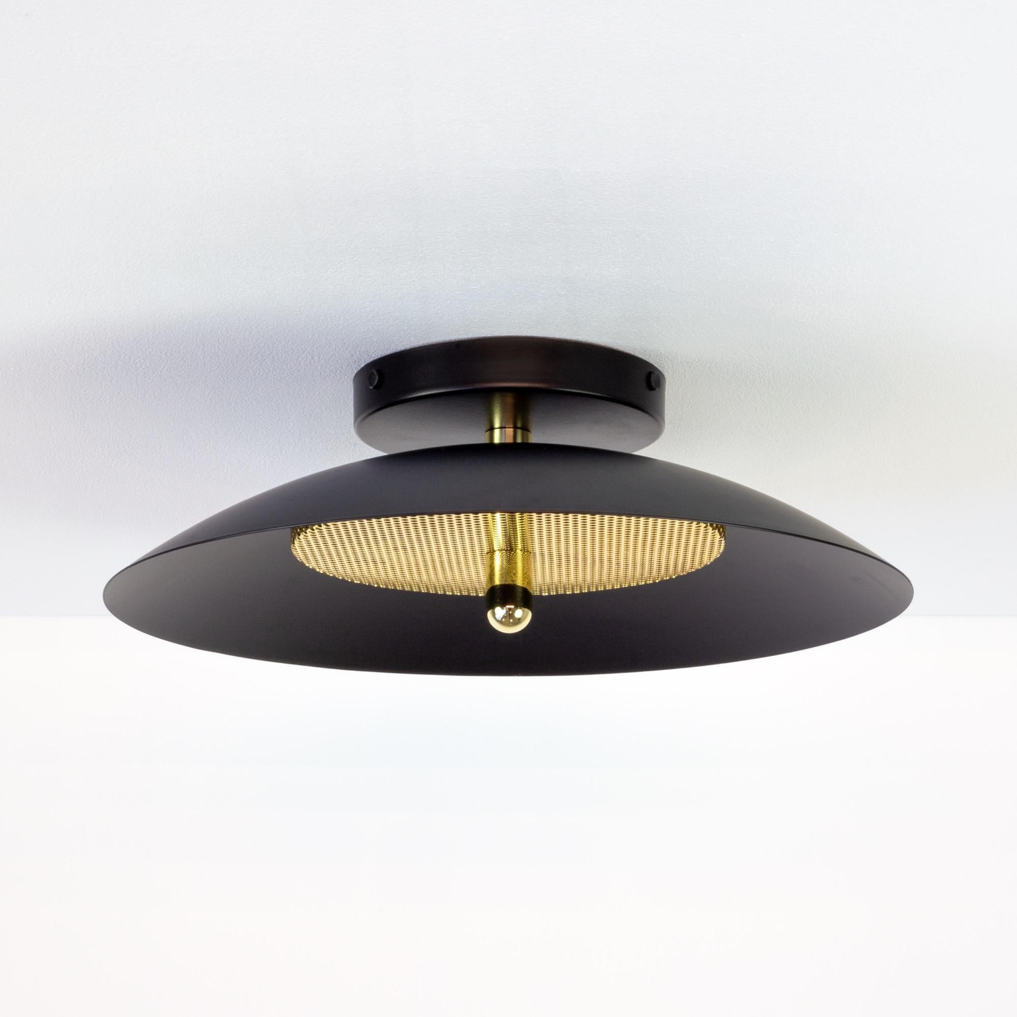 Moderne Applique Signal de Souda, noire et en laiton, fabriquée sur commande en vente