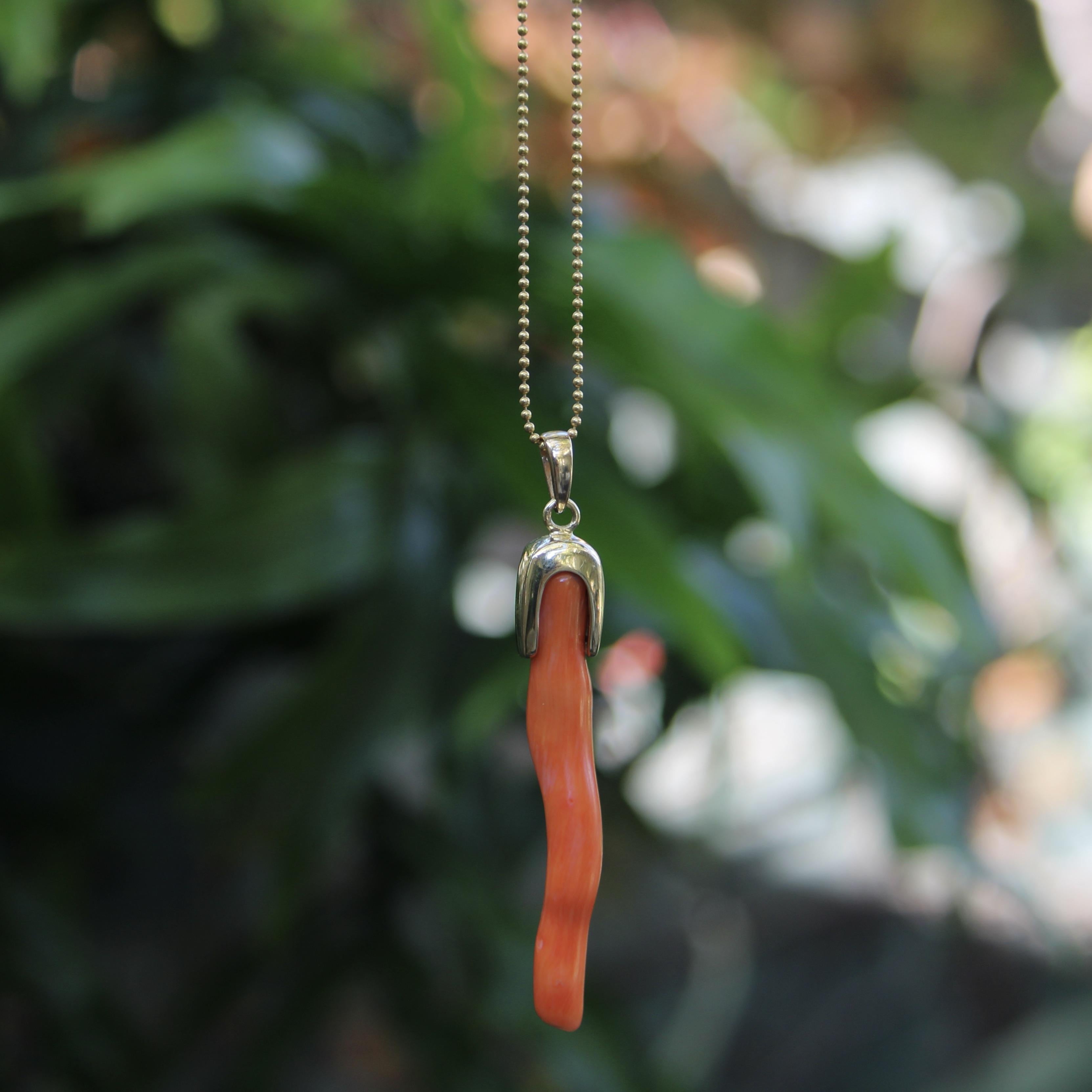 Ciondolo a forma di ramo di corallo CAP in oro 14K Signature in vendita 2