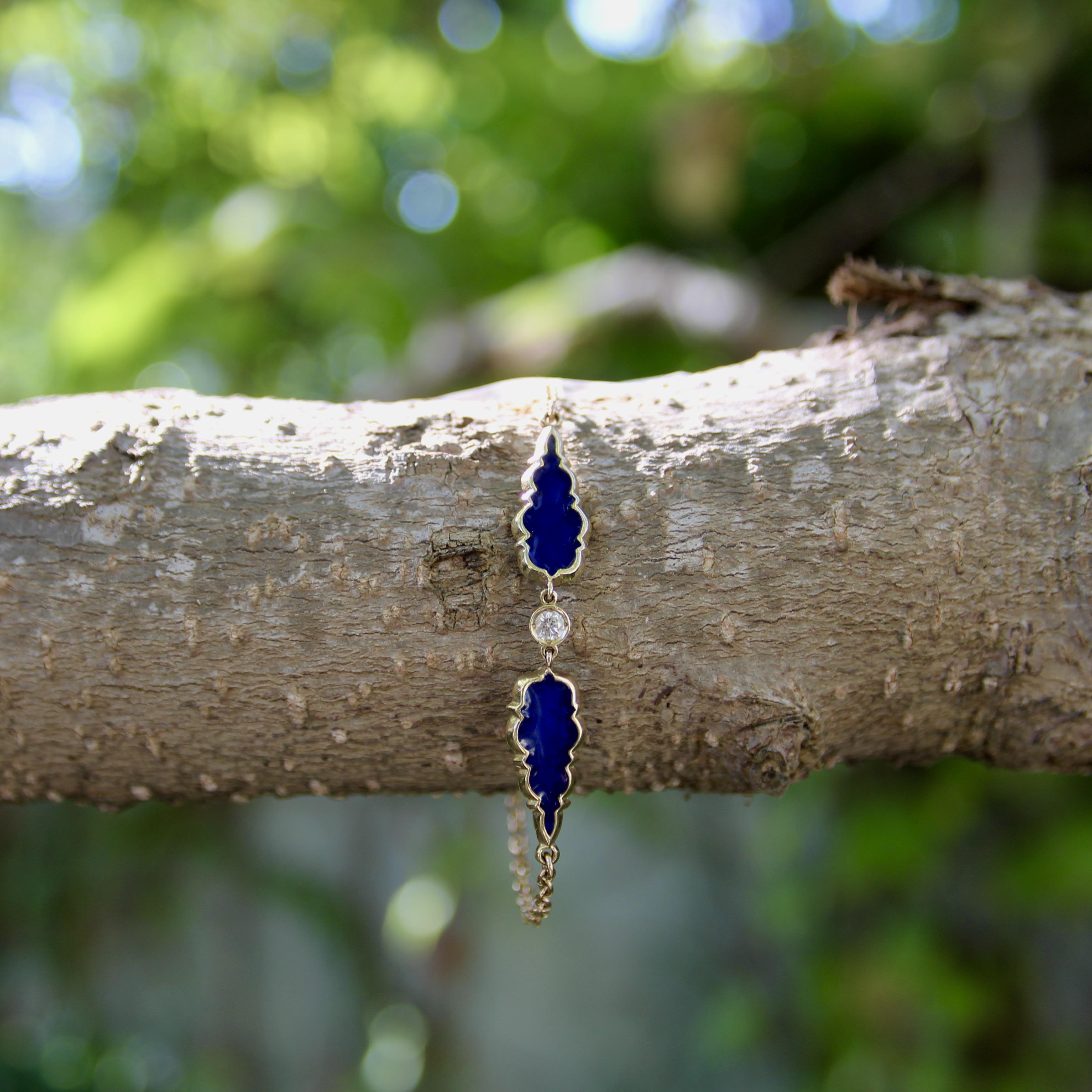 Bracelet en or 14K Signature Gothic Teardrop Diamond and Blue Enamel en vente 4