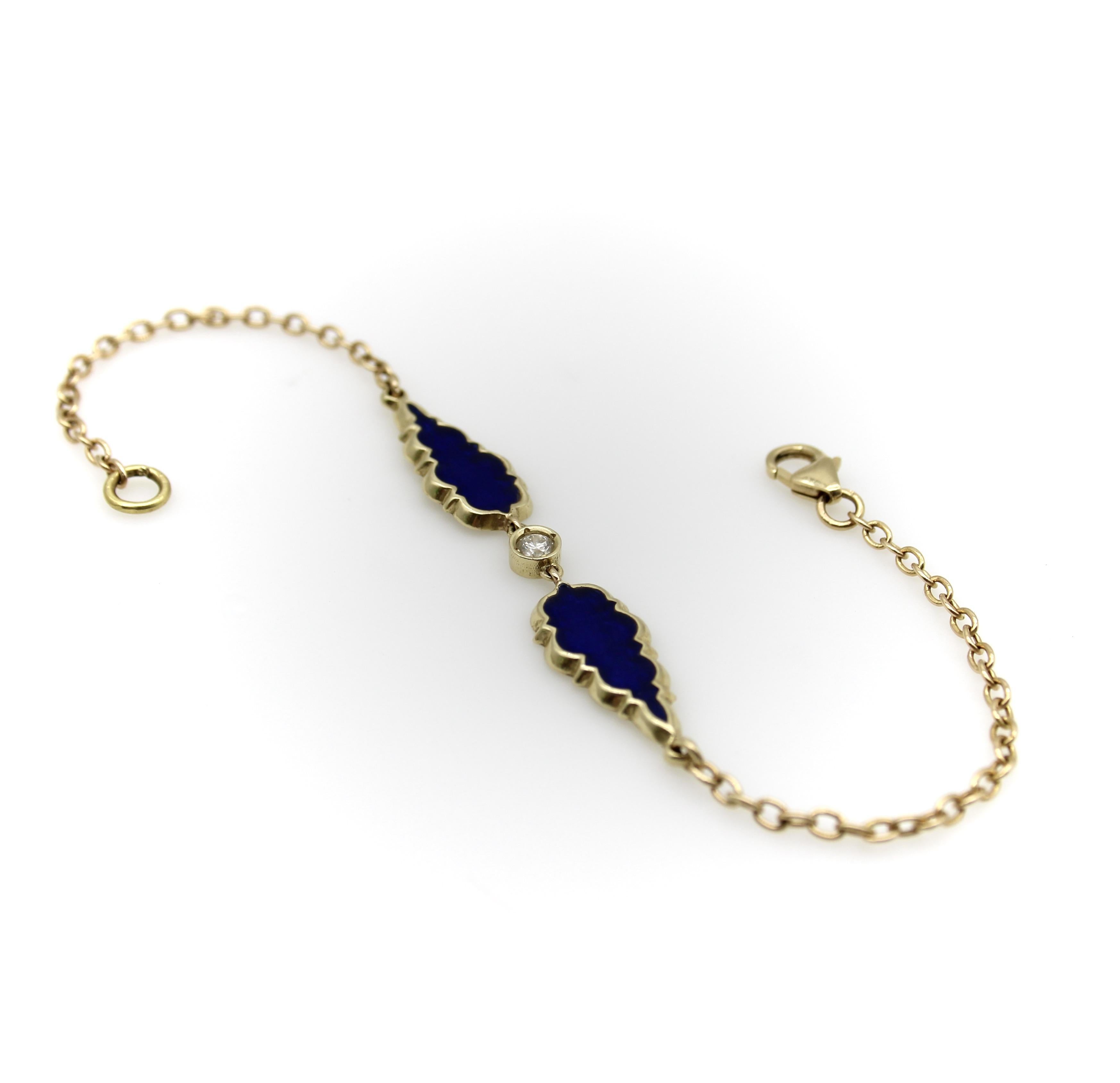 Contemporain Bracelet en or 14K Signature Gothic Teardrop Diamond and Blue Enamel en vente
