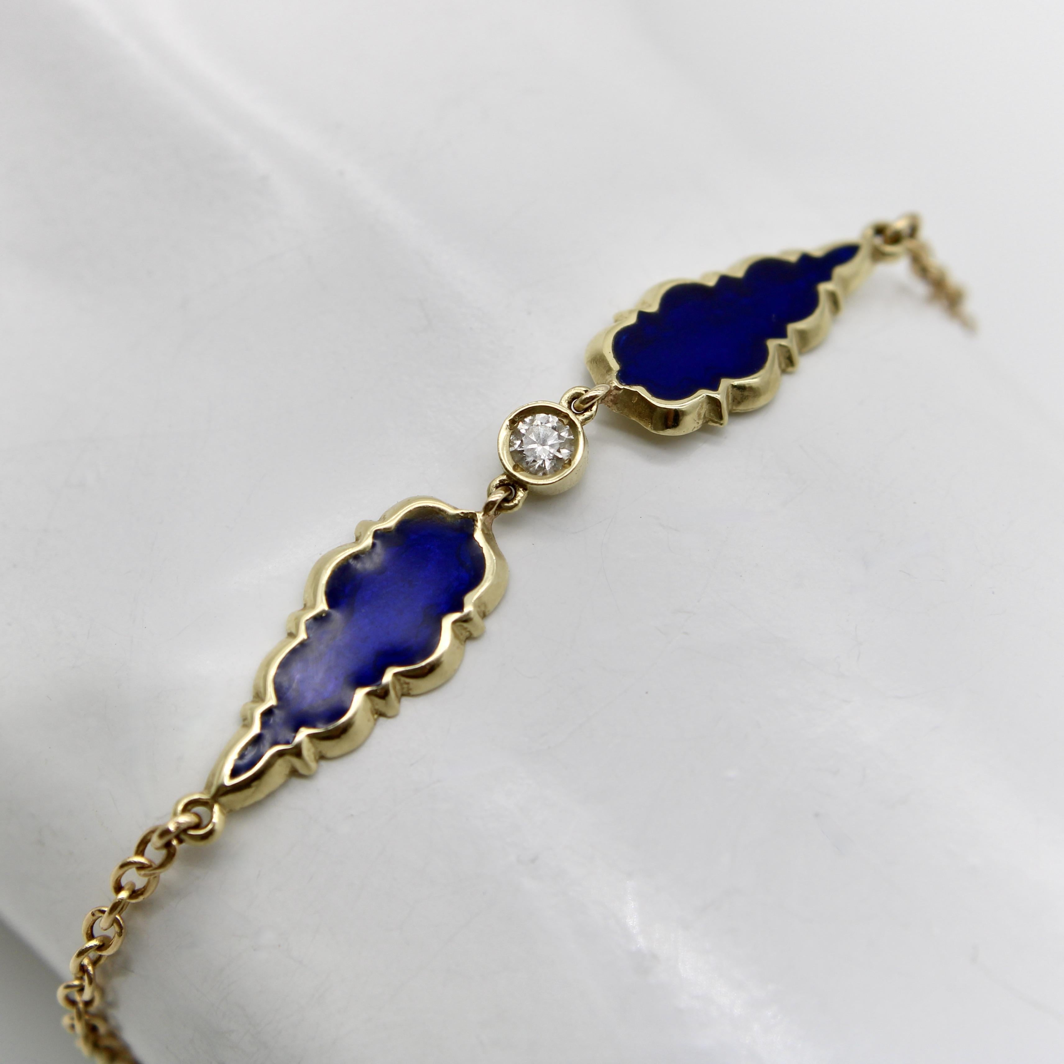 Bracelet en or 14K Signature Gothic Teardrop Diamond and Blue Enamel en vente 3
