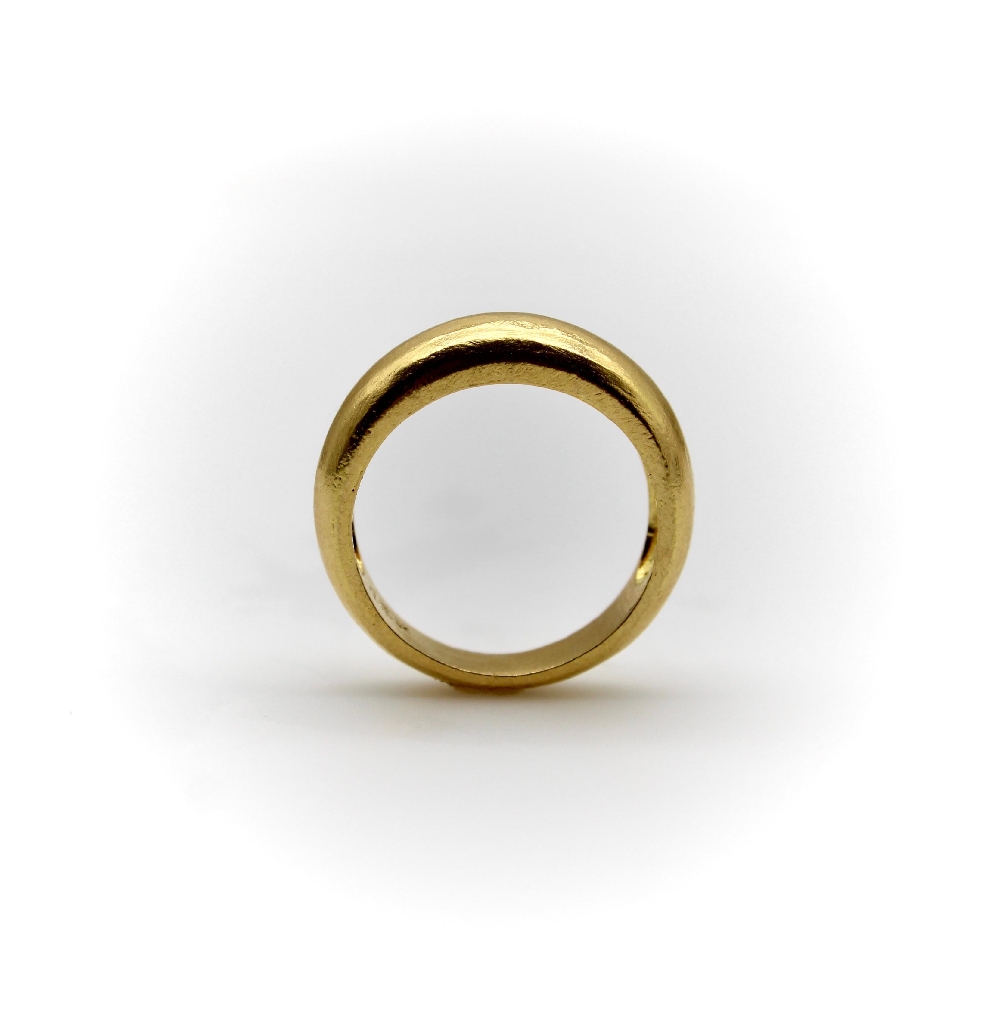 Signature 22K Gold Dome Ring In New Condition For Sale In Venice, CA