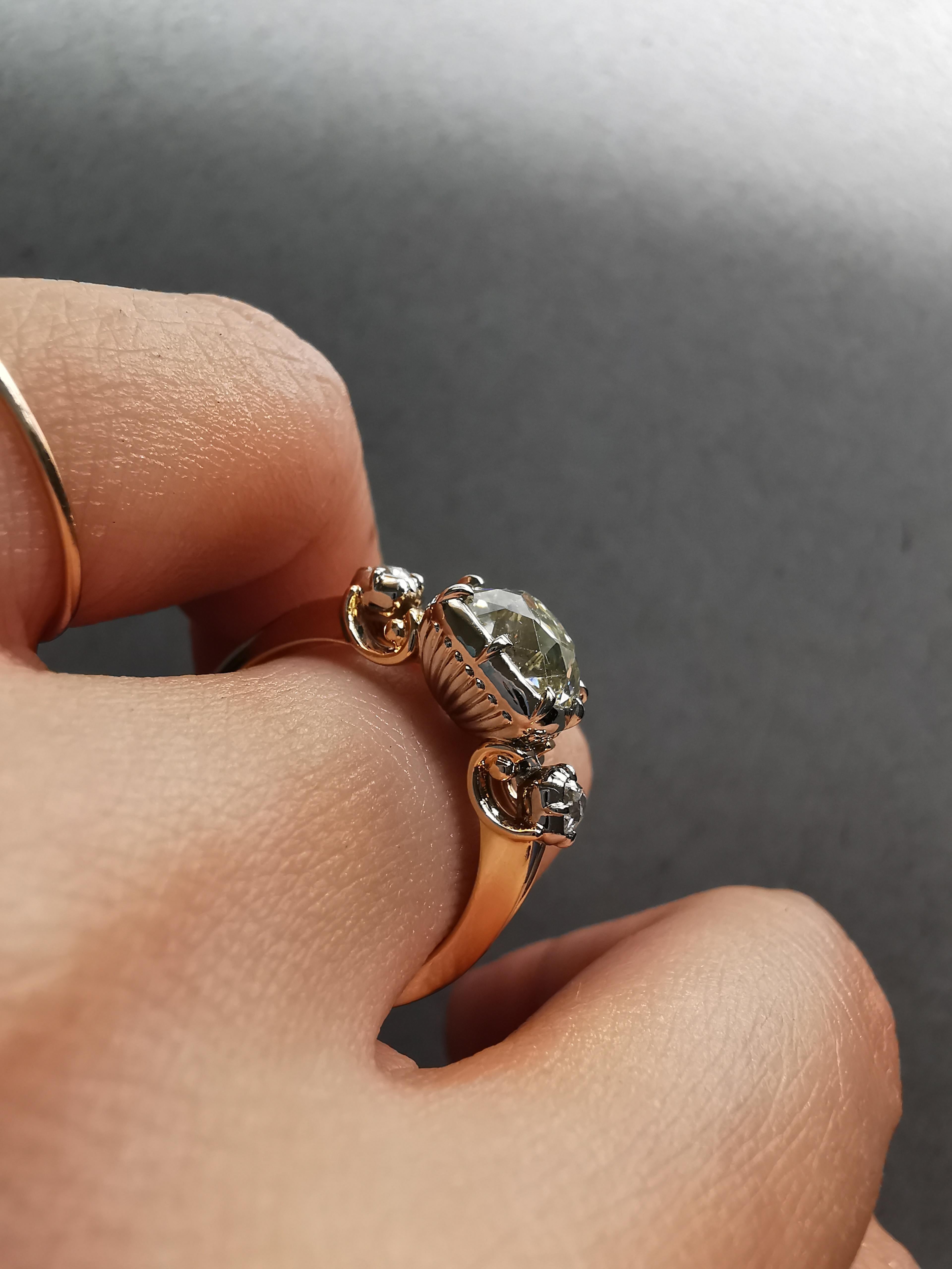 Signatur Old Mine Diamant-Ring mit drei Steinen (George III.) im Angebot