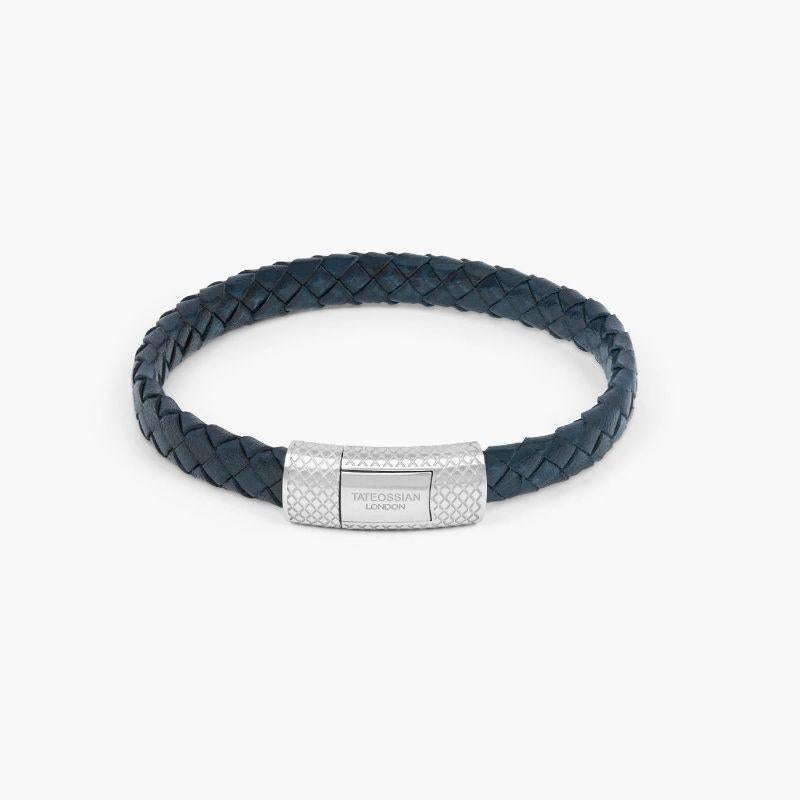 Men's Signature Oval Bracelet in Blue Leather & Rhodium-plated Sterling Silver, Size L For Sale