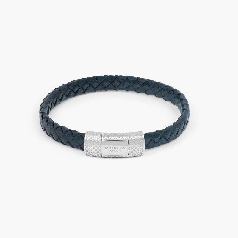 Men's Signature Oval Bracelet in Blue Leather & Rhodium-Plated Sterling Silver, Size M For Sale
