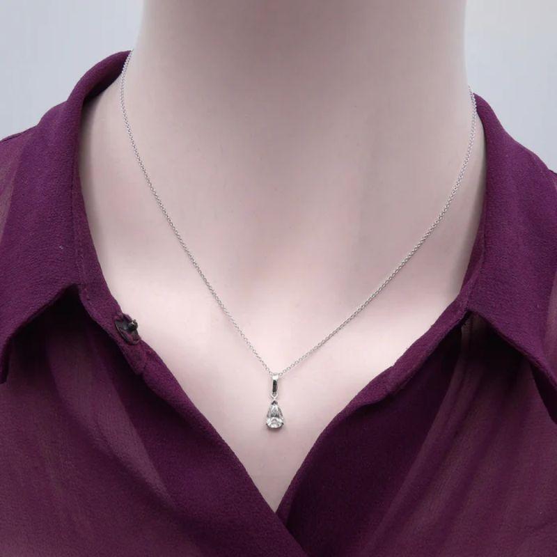 Signature Pear Shaped Diamond Necklace with 18K Gold Mount & 14K Gold Chain For Sale 1