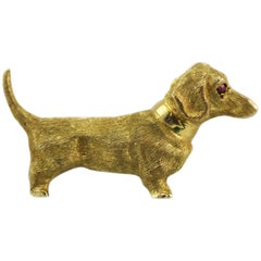 Signed 14 Karat Yellow Gold Dachshund Weiner Ruby Eyed Dog Pin Marked "DF"