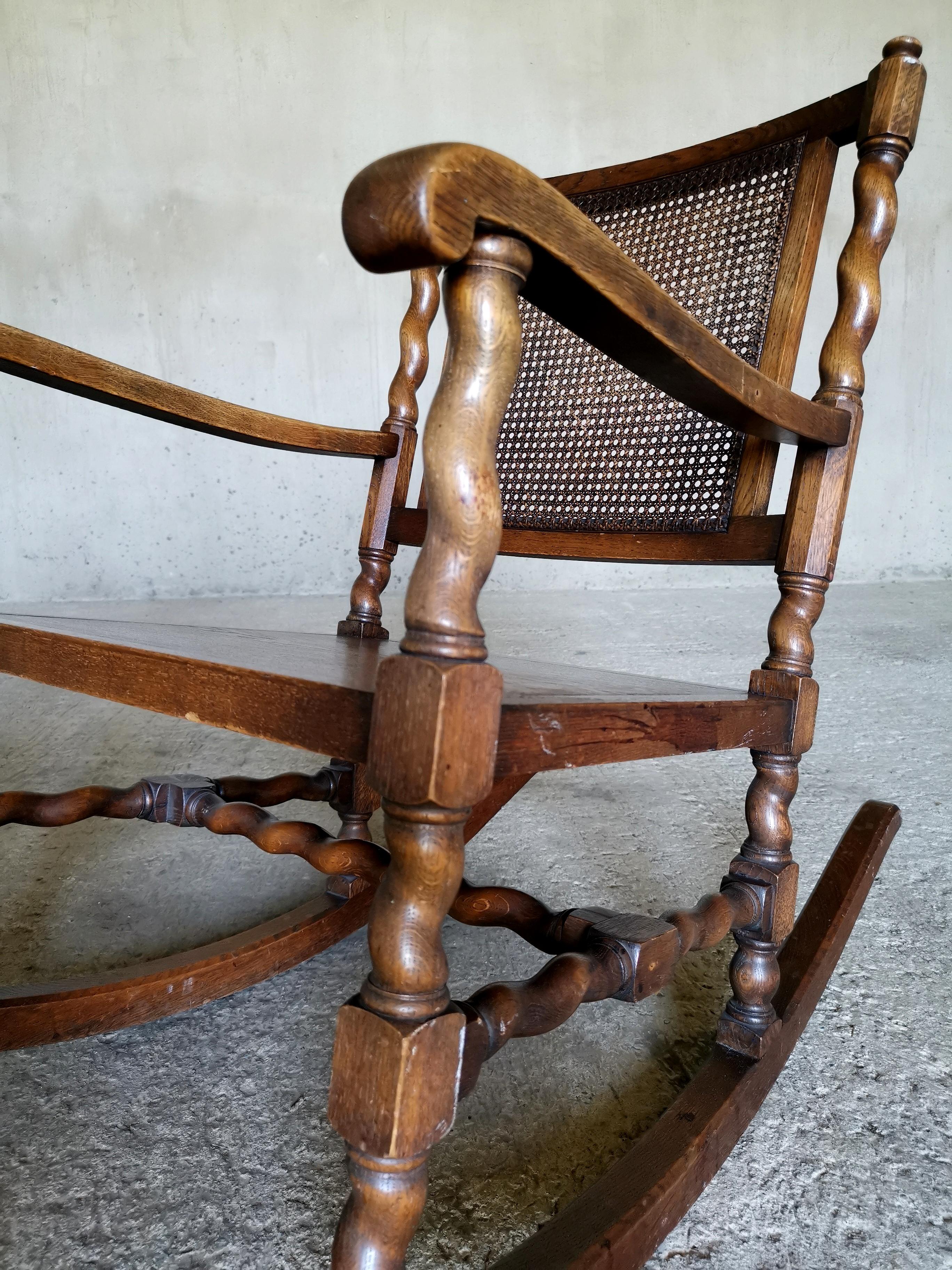 Chaise à bascule signée Axel Einar Hjorth, 1928, pour Nordiska Kompagniet. Chêne massif. en vente 6