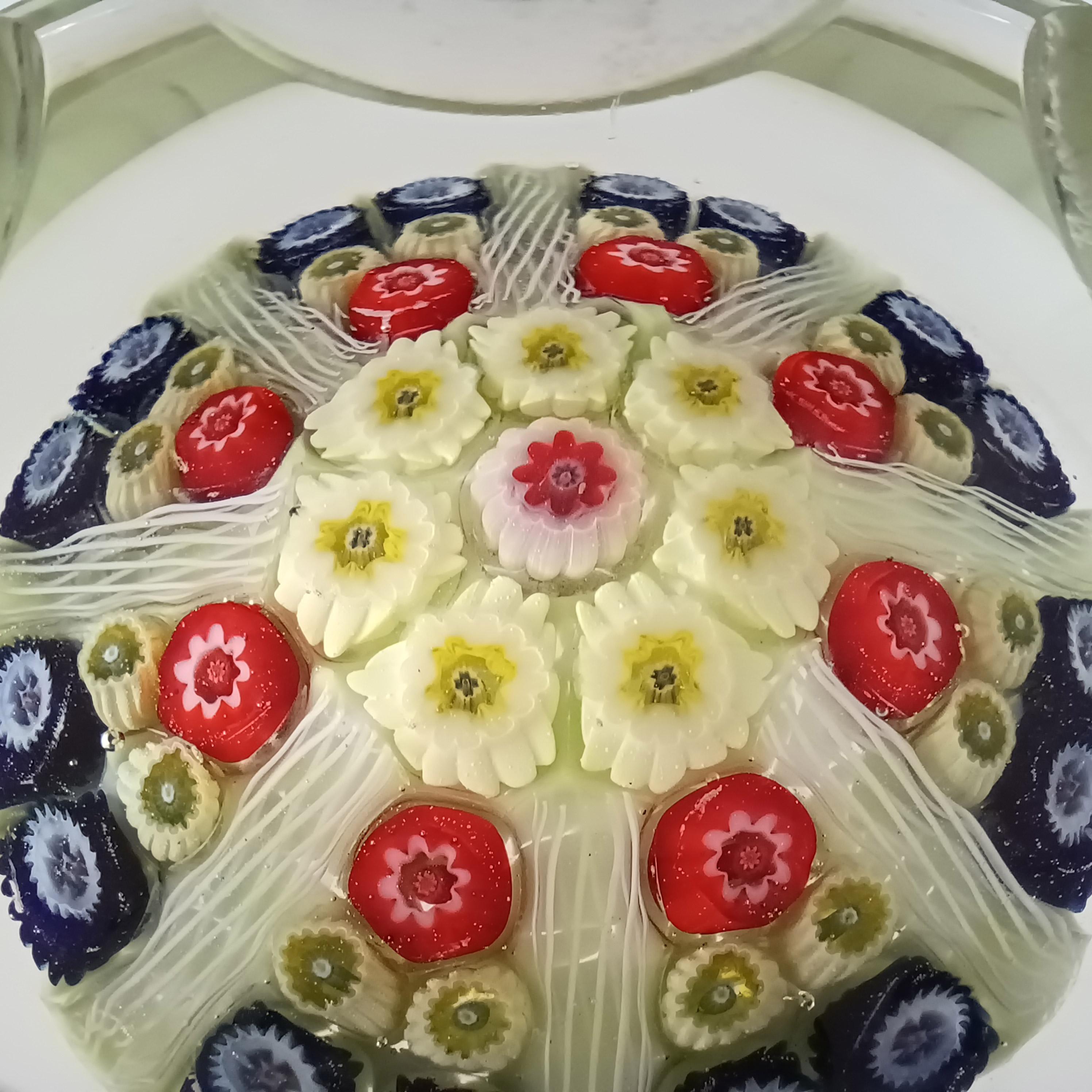 Pisapapeles de cristal amarillo facetado Strathearn Millefiori de 1977 FIRMADO Hecho a mano en venta