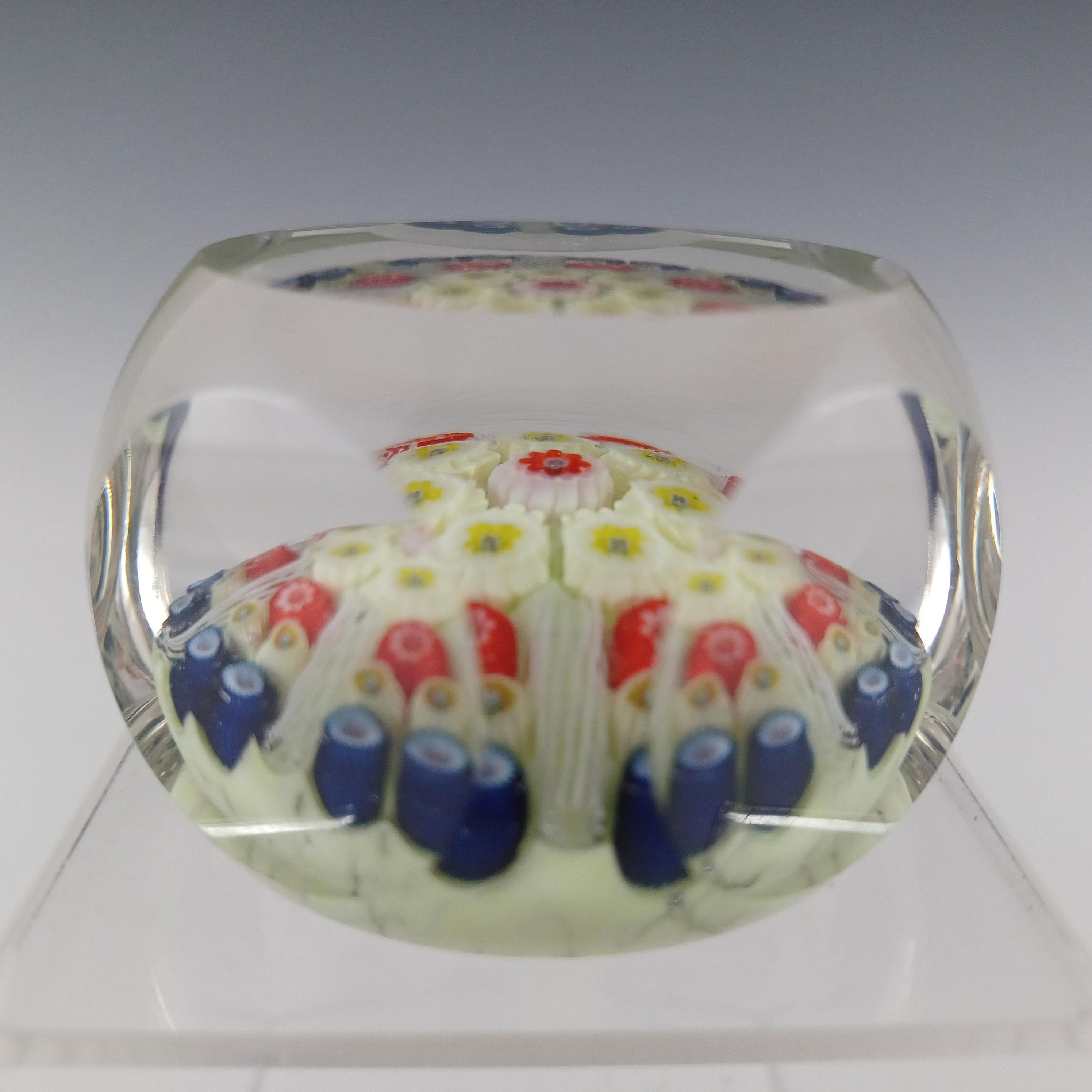 Pisapapeles de cristal amarillo facetado Strathearn Millefiori de 1977 FIRMADO en Bueno estado para la venta en Bolton, GB