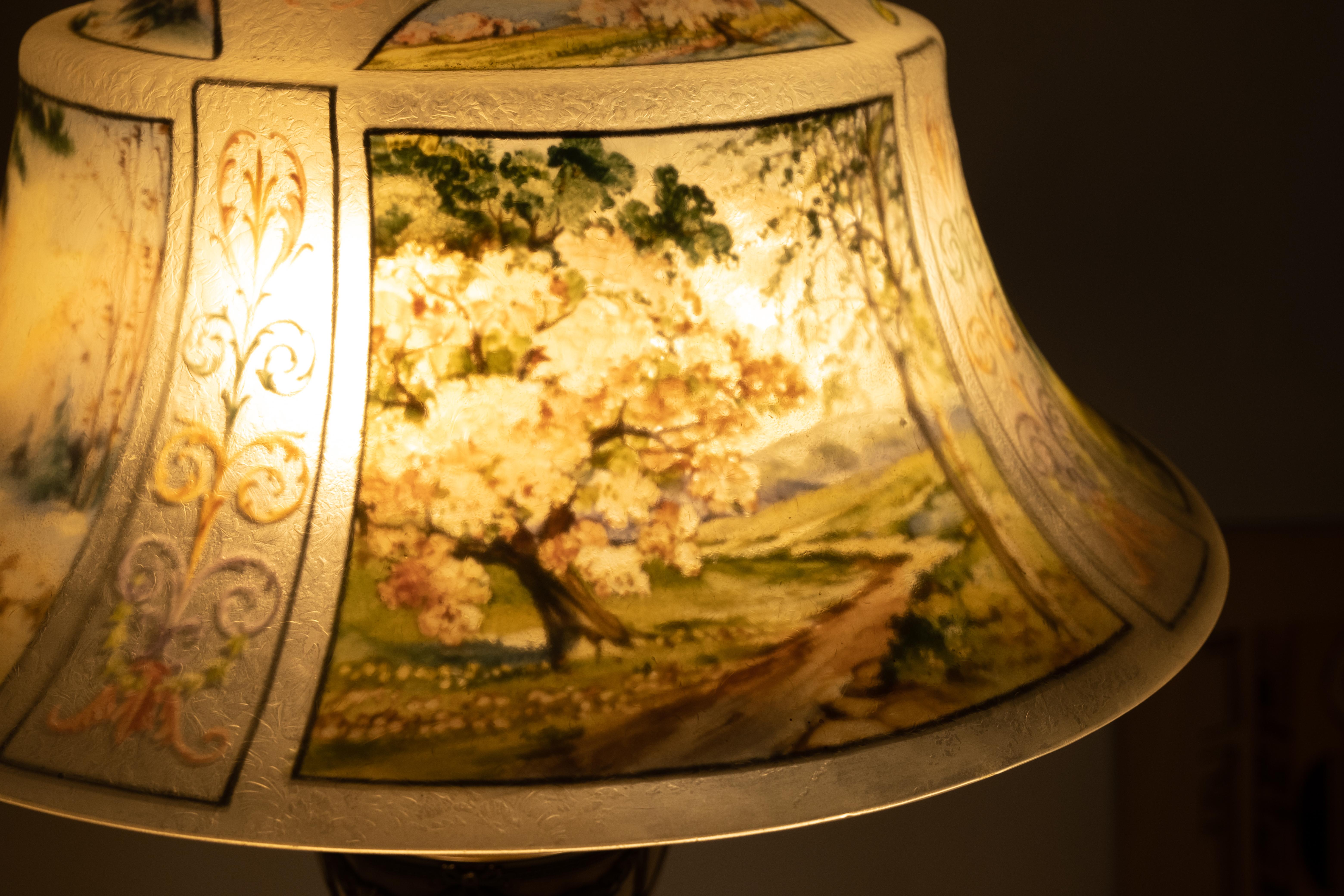 Signed 19th Century Reverse Painted Pairpoint Lamp For Sale 3
