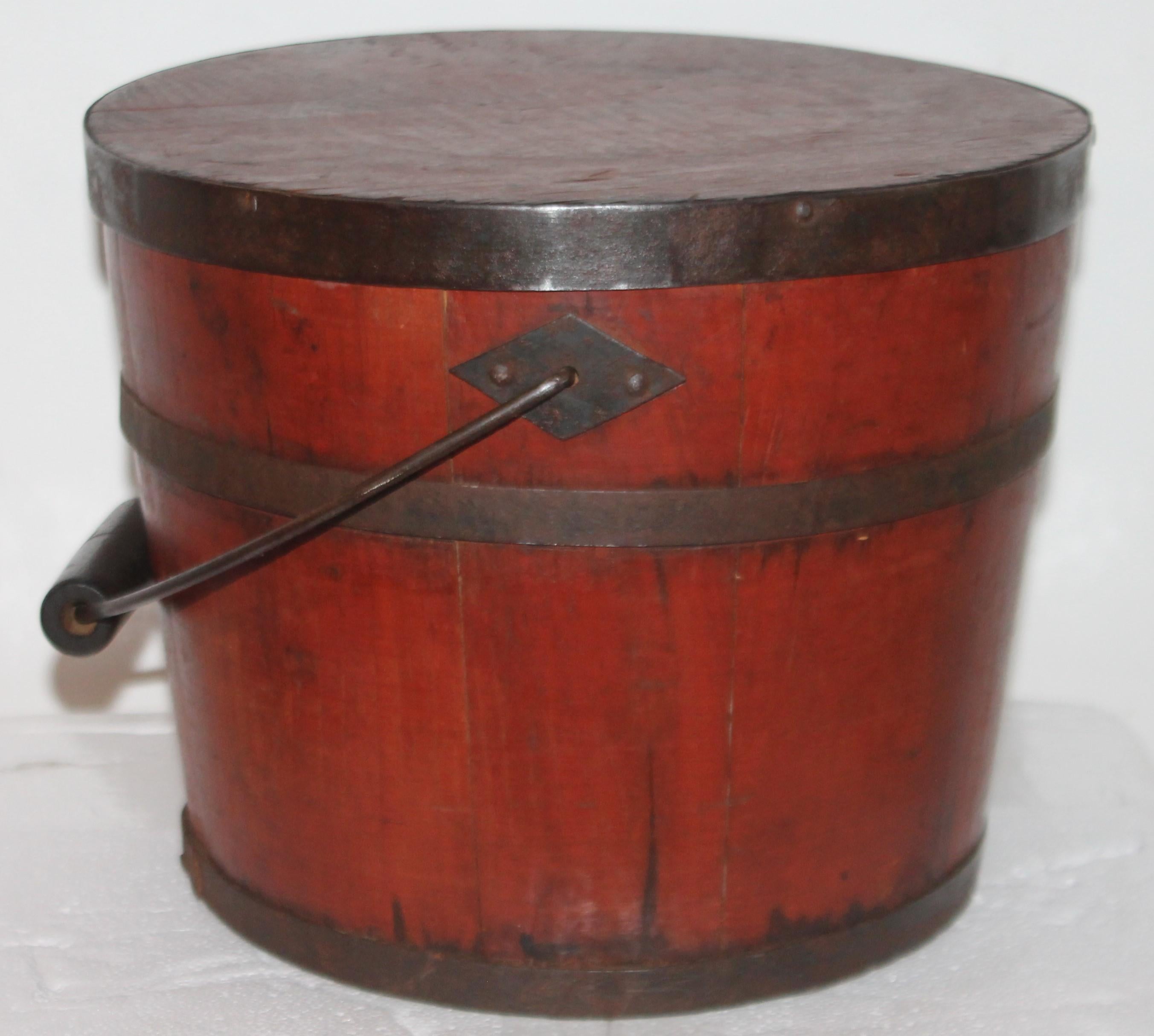 American Signed 19th Century Shaker Painted Bucket