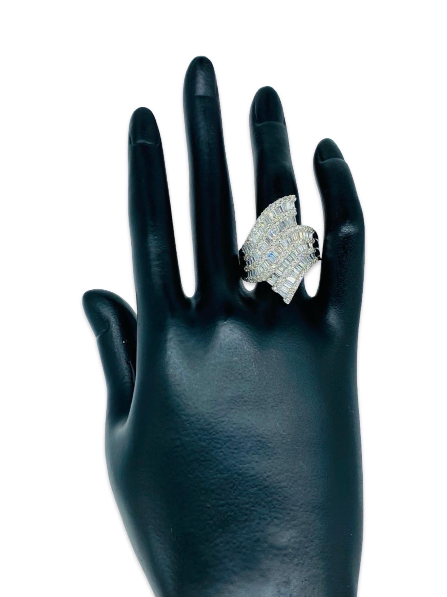 Women's Signed 2.51 Carat Baguette Cut Diamonds 5-Row Ring 18k White Gold For Sale