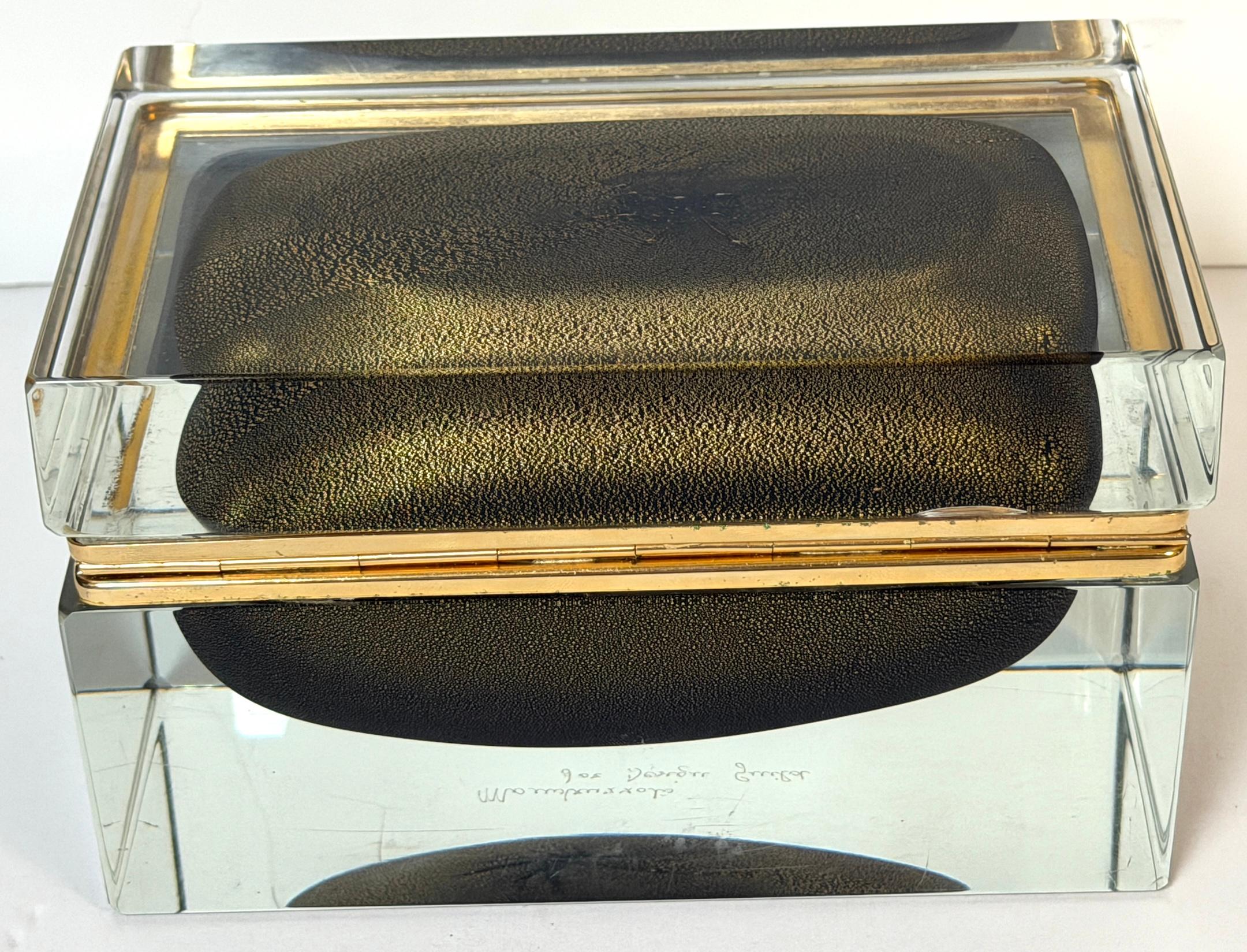 Signed Alessandro Mandruzzato for Design Guild Murano Sommerso Faceted Glass Box In Good Condition For Sale In West Palm Beach, FL