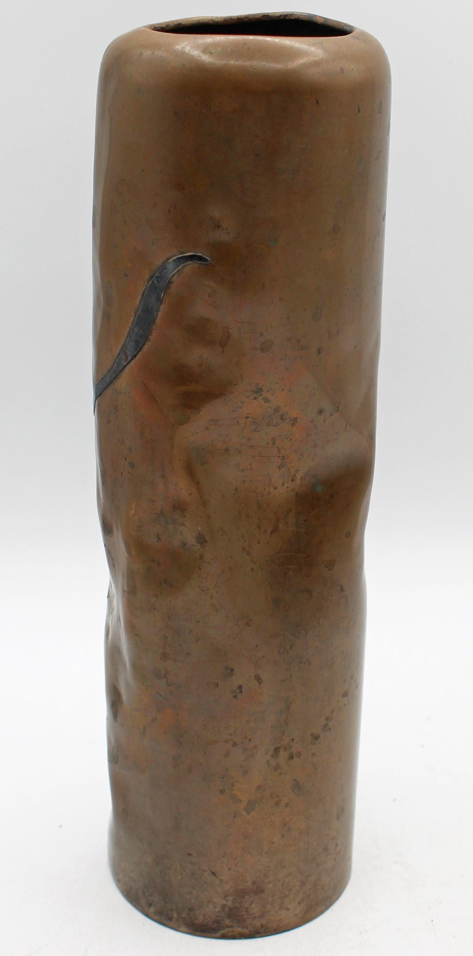 Firmato e datato 1912 Sterling Bronze Co. Sulla base: 