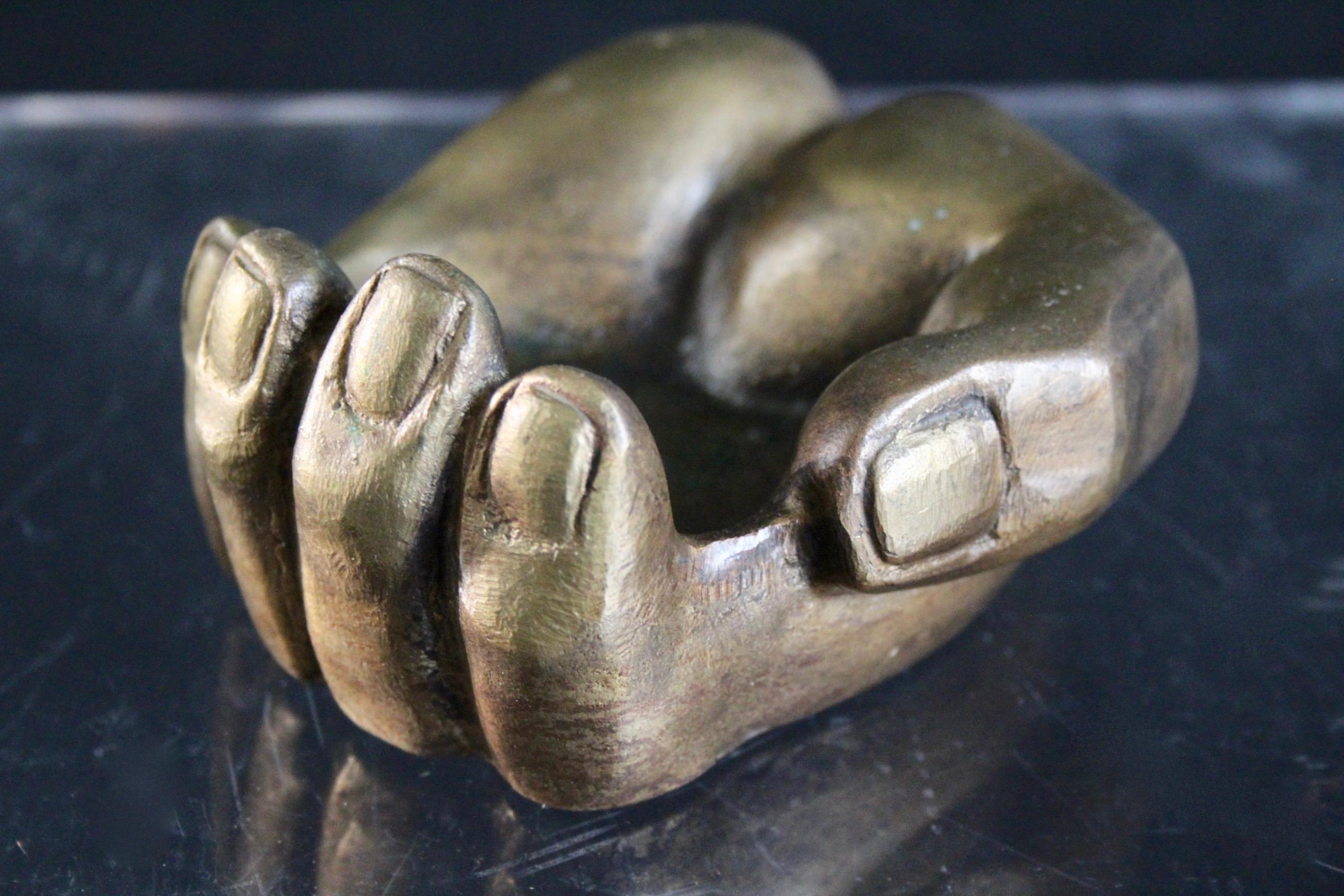Signierter und nummerierter Bronze-Aschenbecher von Hand im Zustand „Gut“ im Angebot in grand Lancy, CH