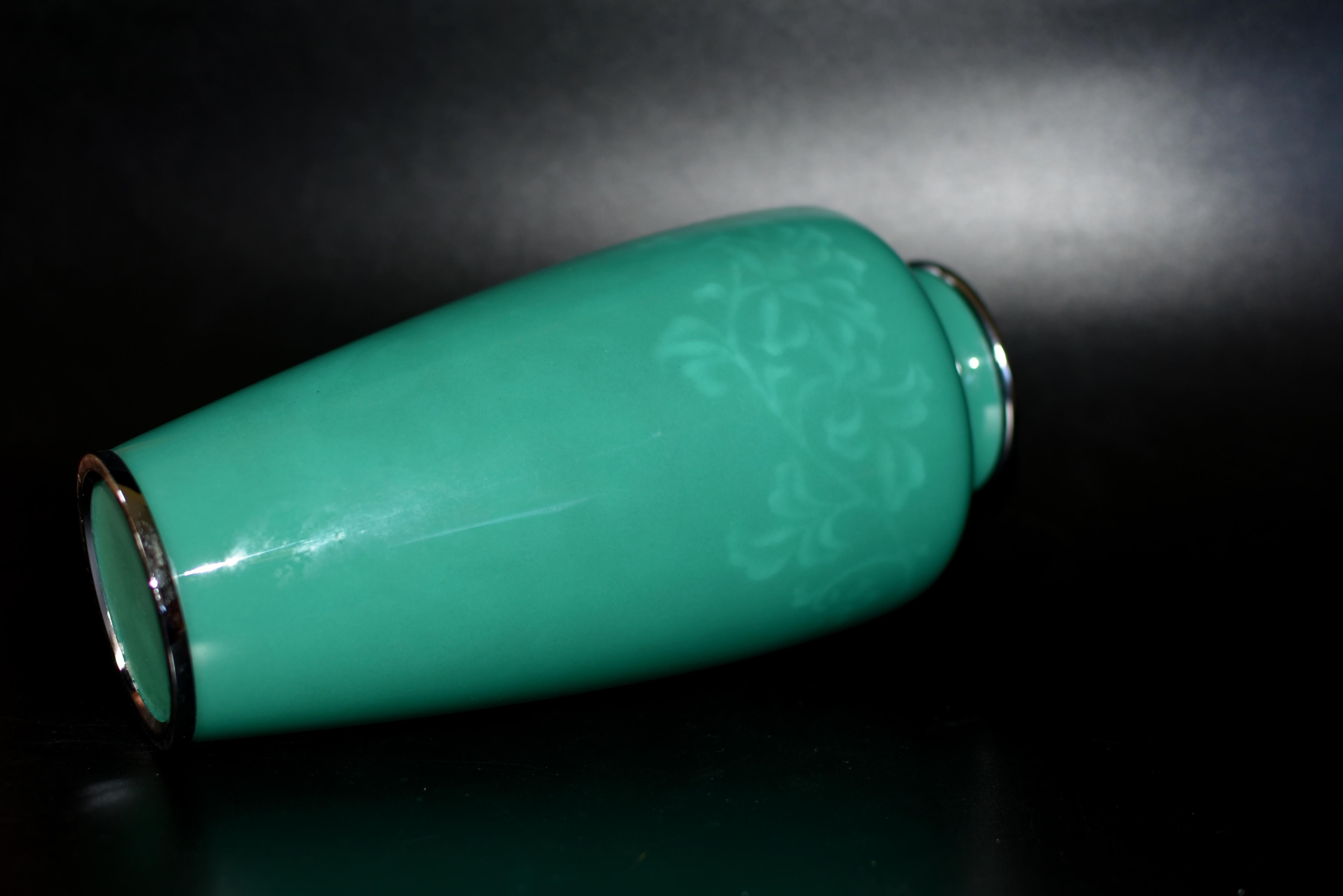 Signed Ando Jubei Green Wireless Cloisonné Vase Large 10