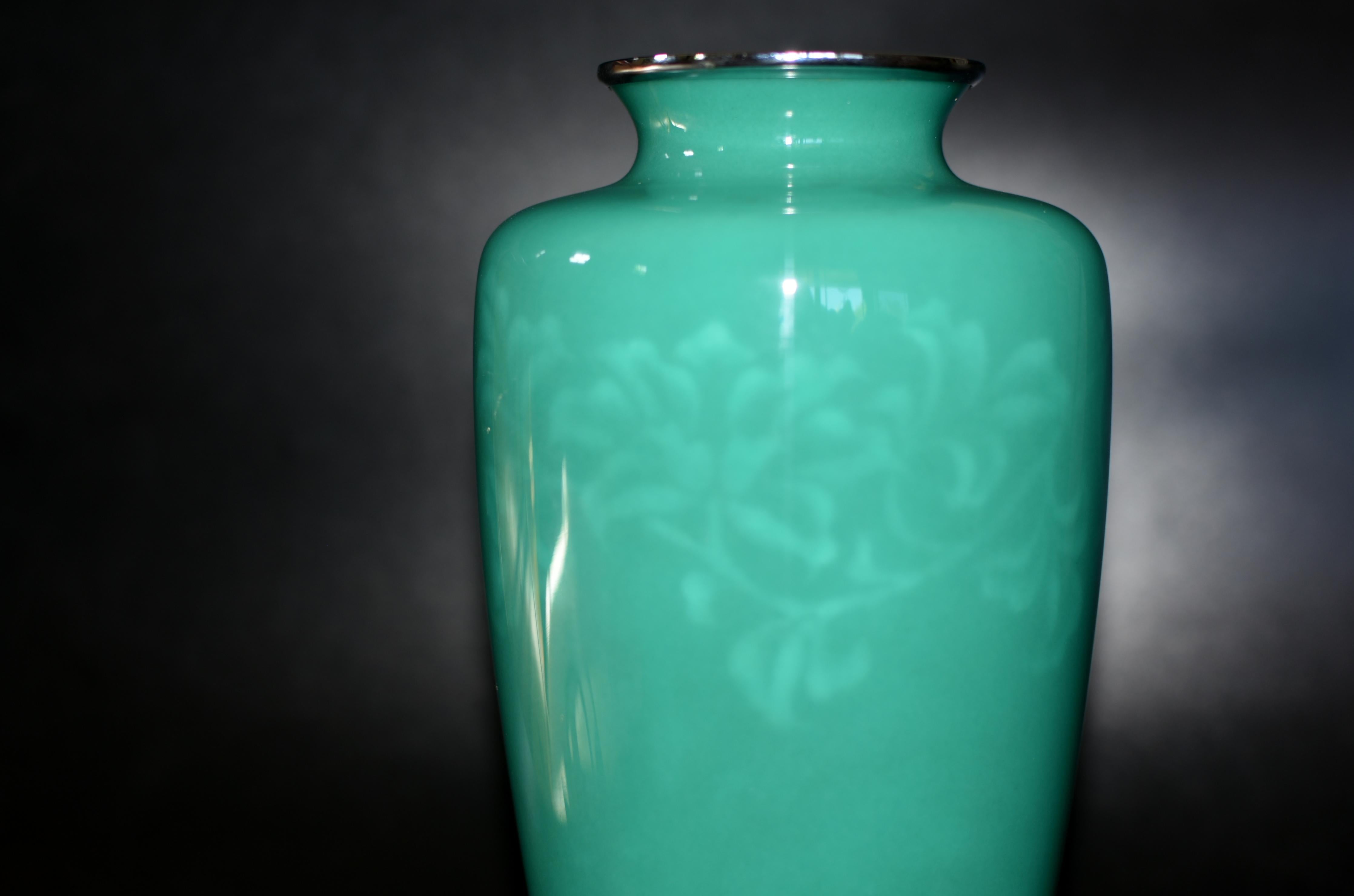 20th Century Signed Ando Jubei Green Wireless Cloisonné Vase Large 10