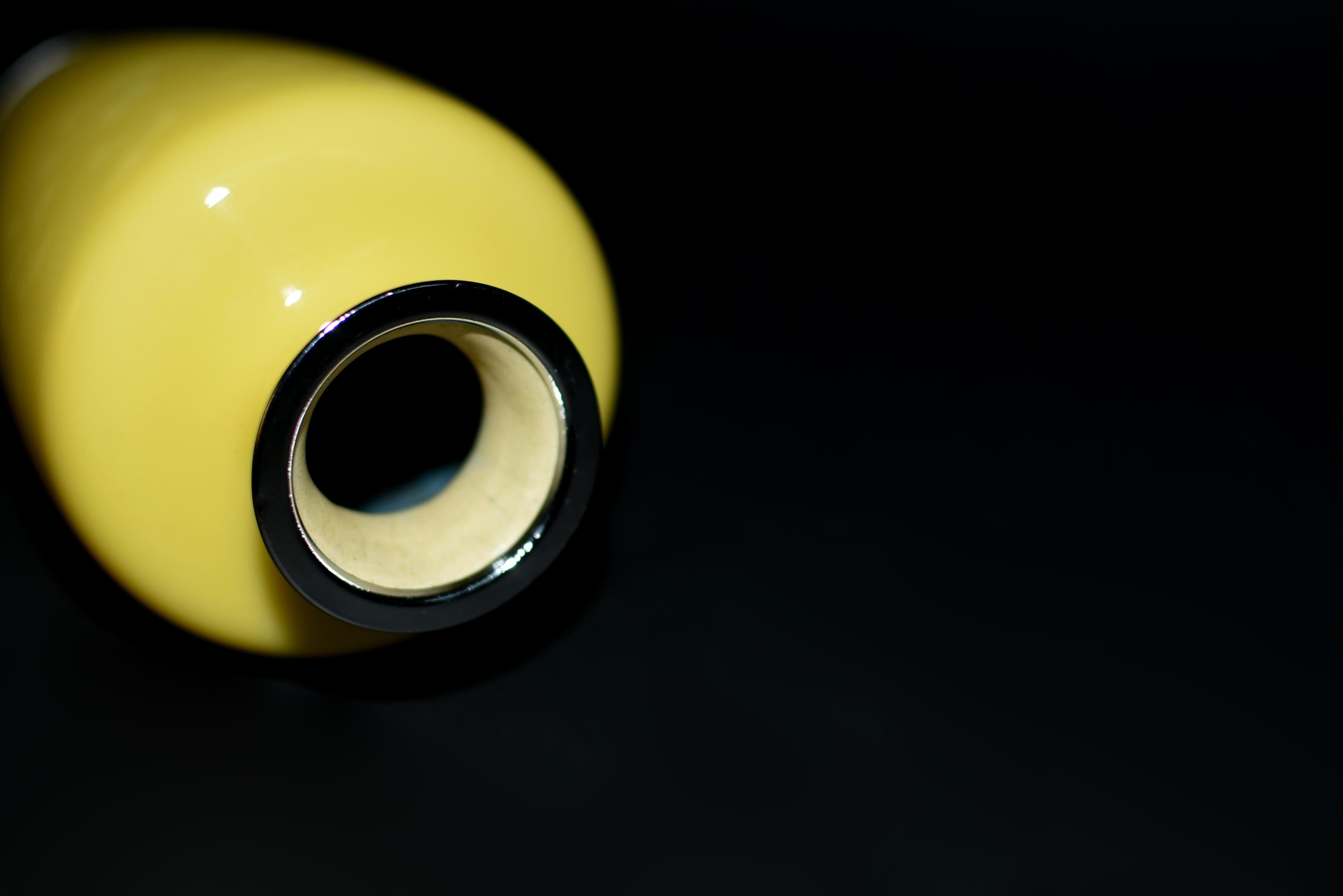 Vase cloisonné japonais jaune signé Ando Jubei en vente 1